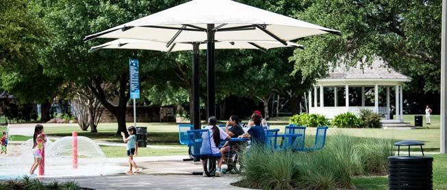 Sombrillas y bancas para espacios públicos panama de alta calidad y durabilidad