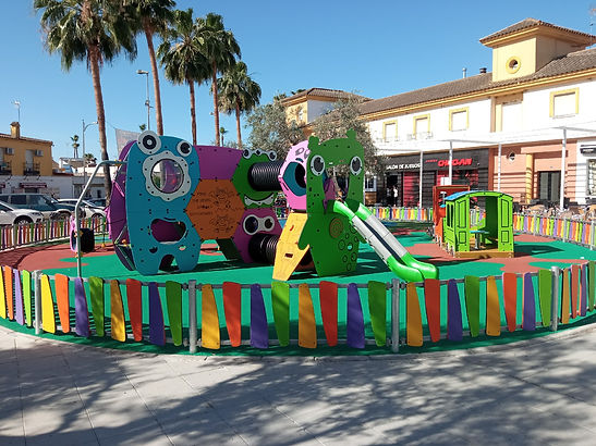 parques infantiles de españa en panama.jpg
