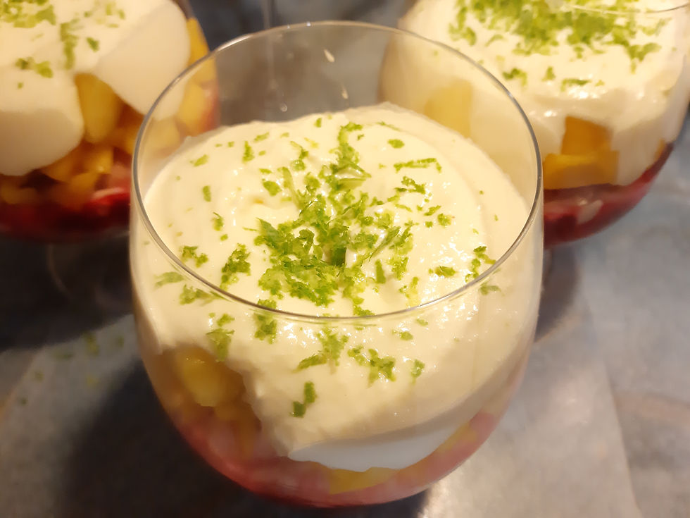 Verrine de tiramisu exotique avec zestes de citron vert