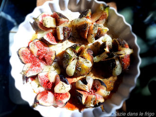 Figues rôties à la tomme de brebis et au miel