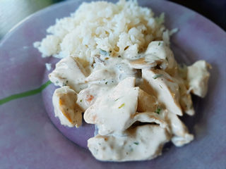 Aiguillettes de poulet à la crème et estragon