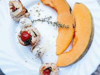 Saltimbocca de dinde, tomate et basilic