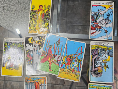 Tarot Taps for Thursday the 25th of December 2025