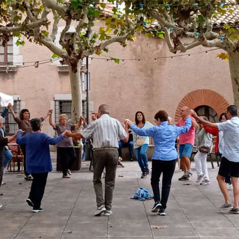 Tornen les Sardanes a Sant Vicenç de Montalt