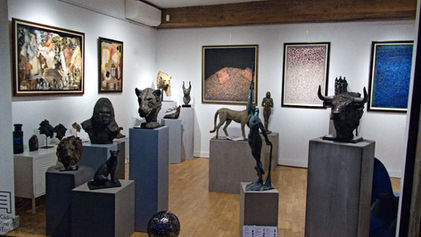 Collecting paintings is far more than a simple pastime: it is a cultural, patrimonial, and sometimes financial endeavor. Each canvas is a meeting point between an artist, an era, and a vision of the world.