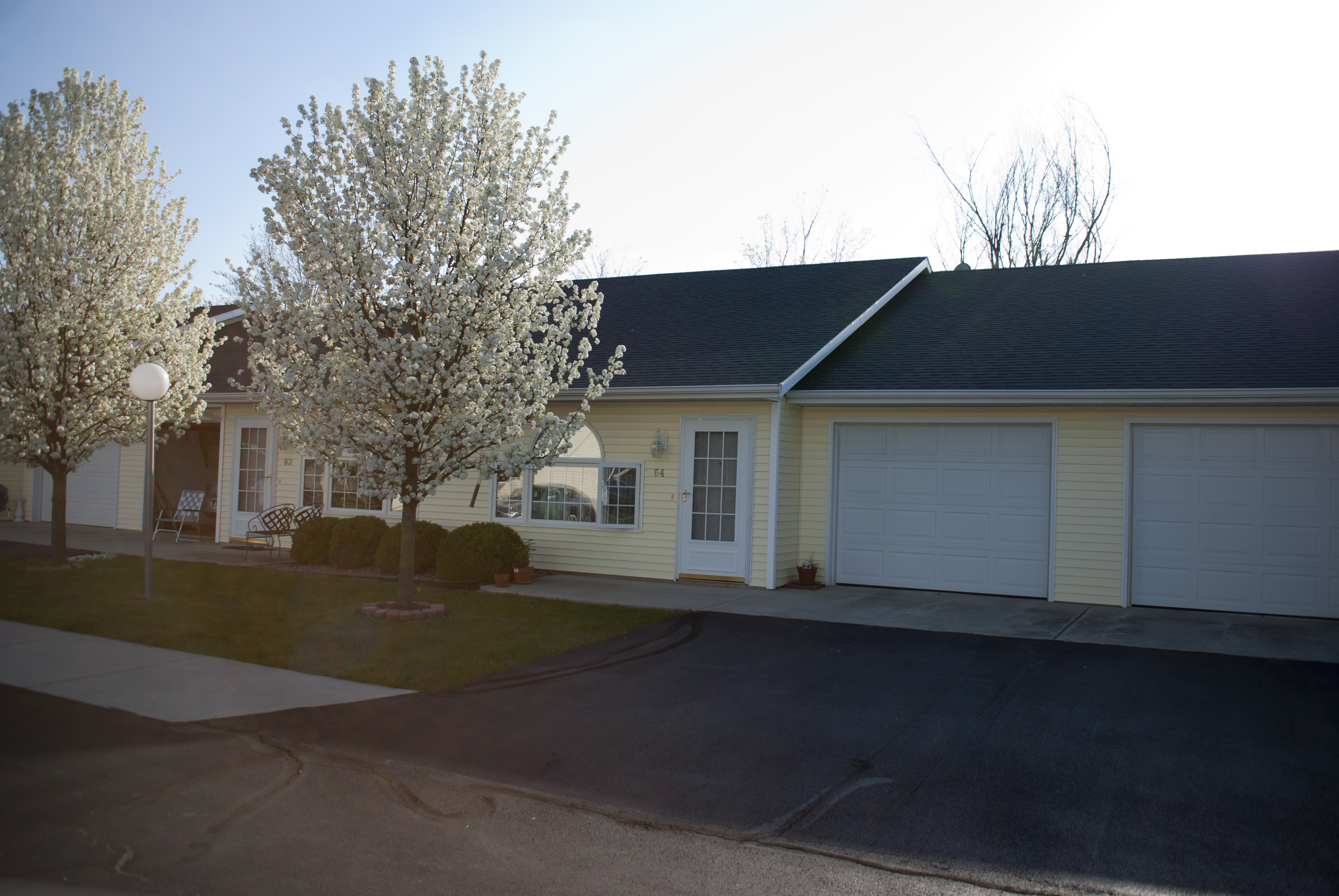 Yellow Retirement | Senior Apartments | Fort Wayne, Indiana