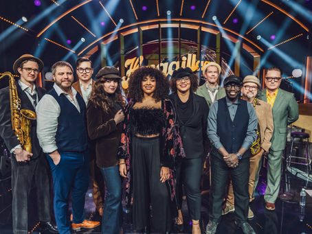 Watch Emilia Sisco & The Northern Lights as the houseband at Hengaillaan TV-Show (Finland)