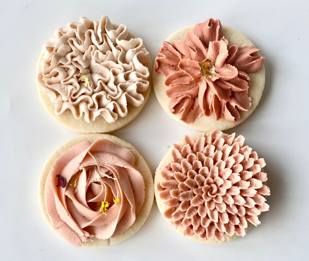 Lilas Bloom Buttercream Floral Sugar Cookies