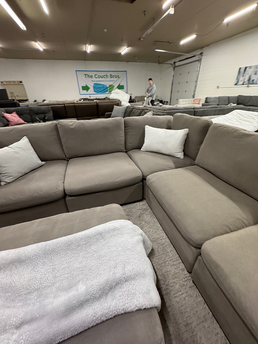 Thumbnail: Thomasville Tan 6 Piece Sectional