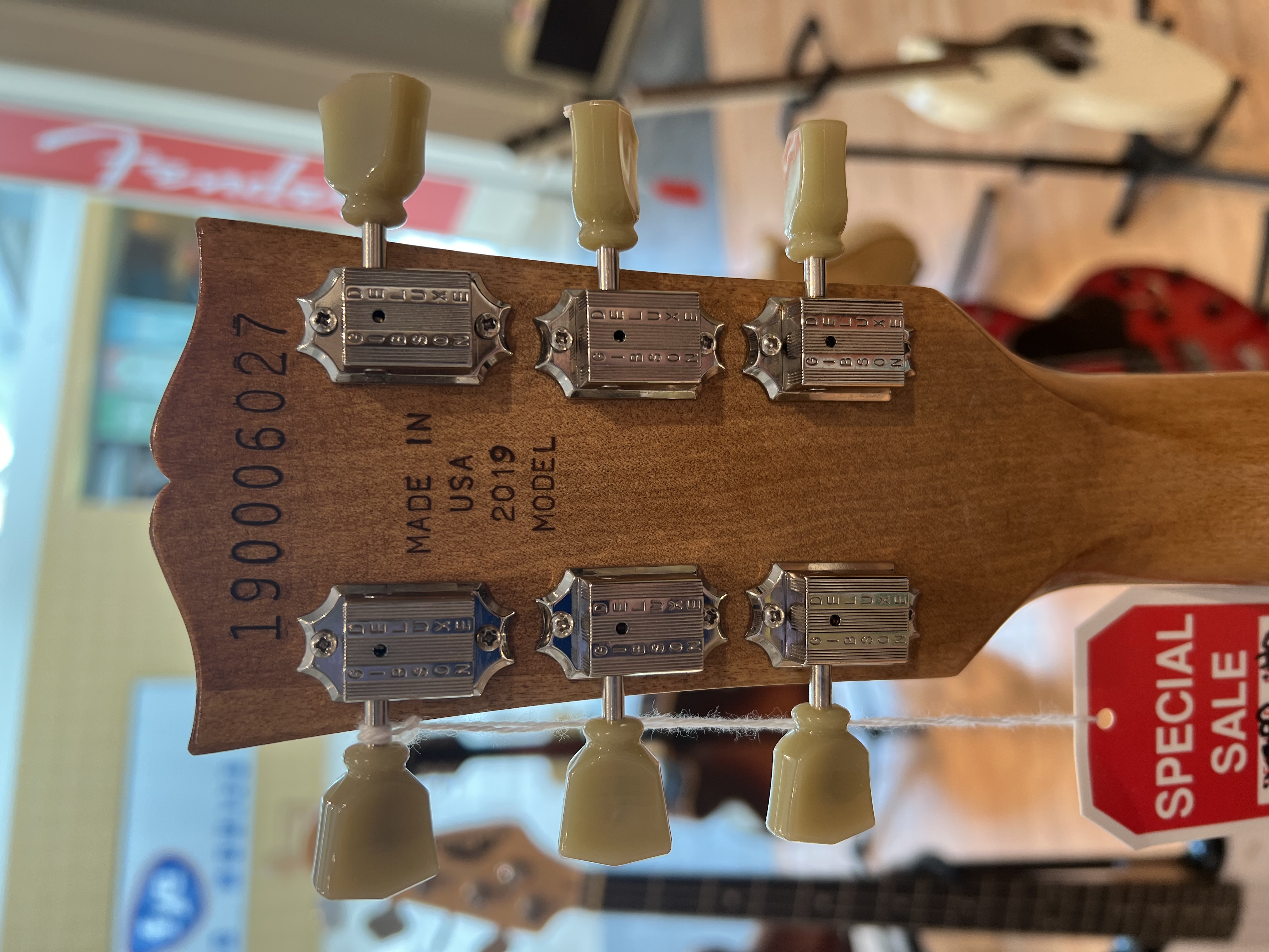 Gibson Les Paul Deluxe Mint 2019 view 9