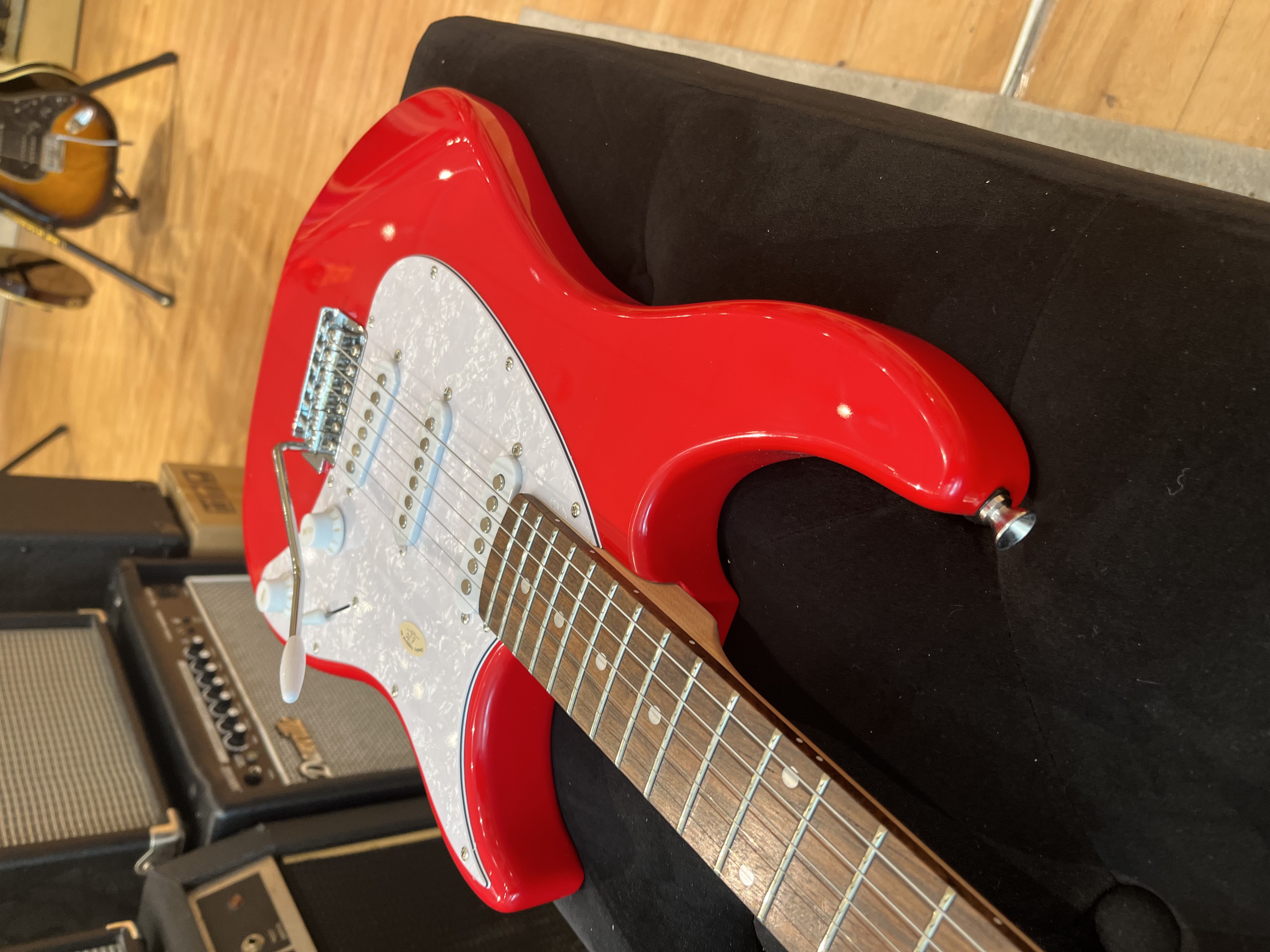 Peavey Raptor Custom Red 2025 view 4