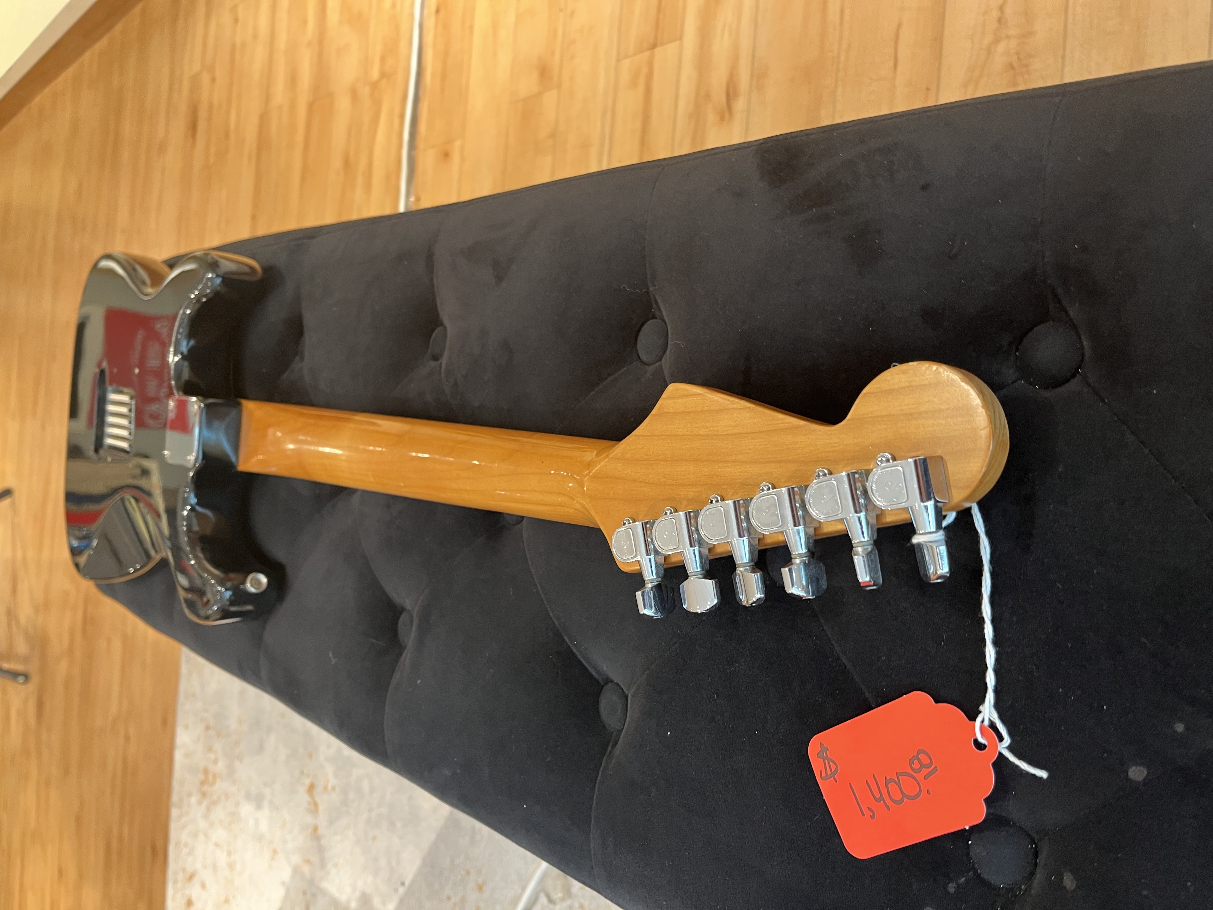 USA Fender Squier Stratocaster 1989 - Black view 9