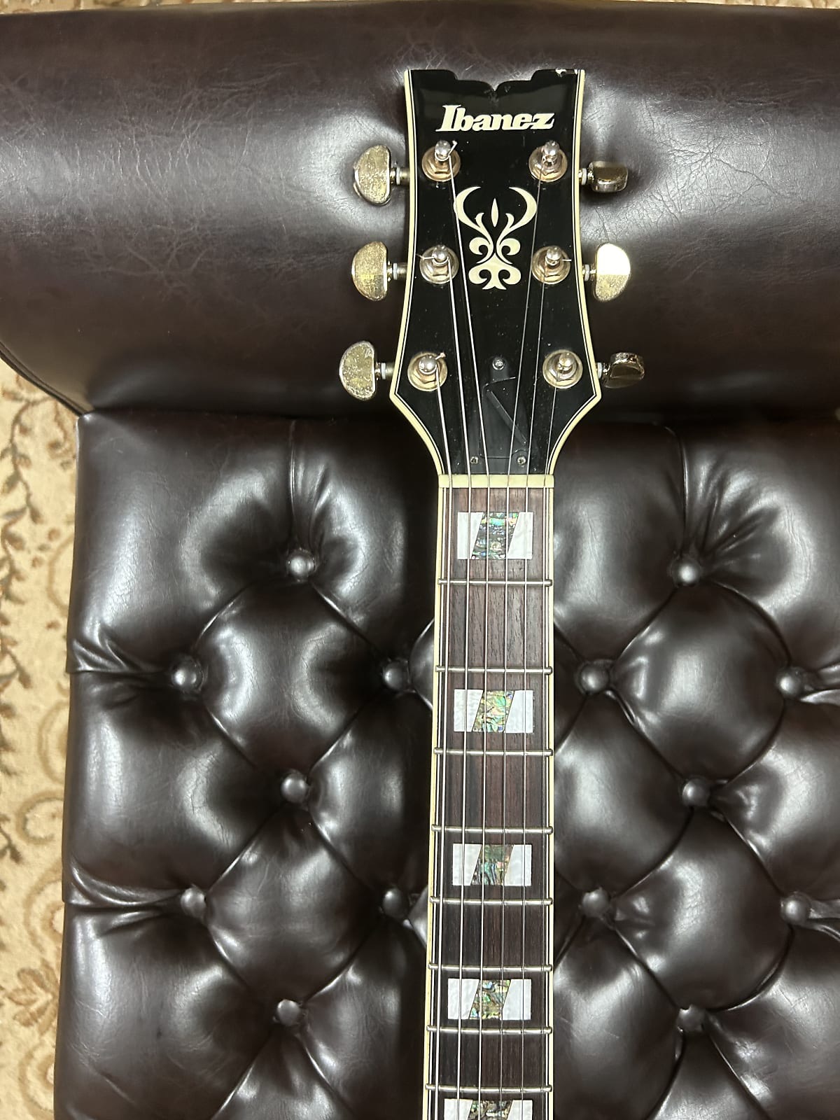 Ibanez AR320-VB Artist 2012 - Flame Top view 6