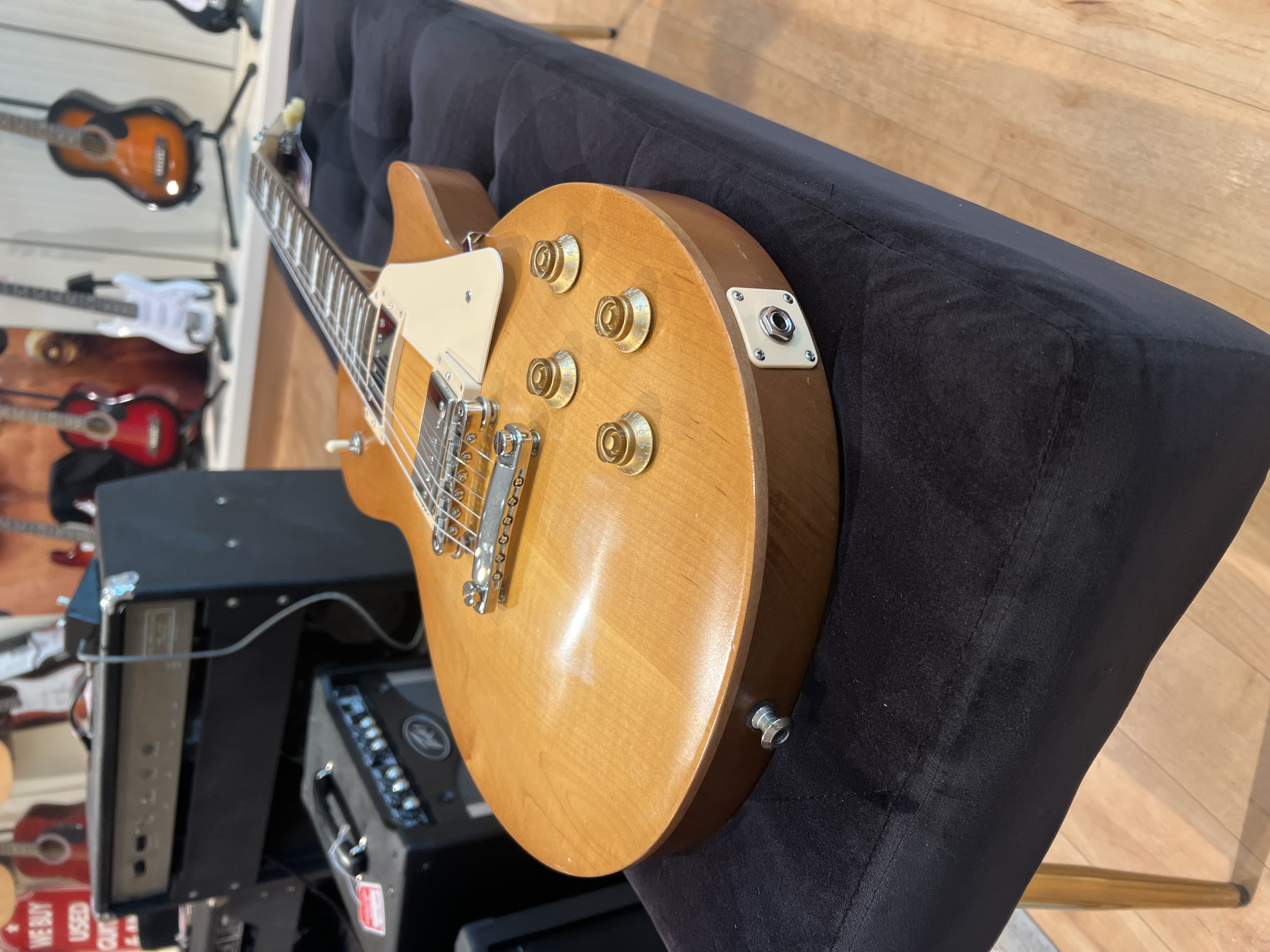 2022 Gibson Les Paul Tribute view 3