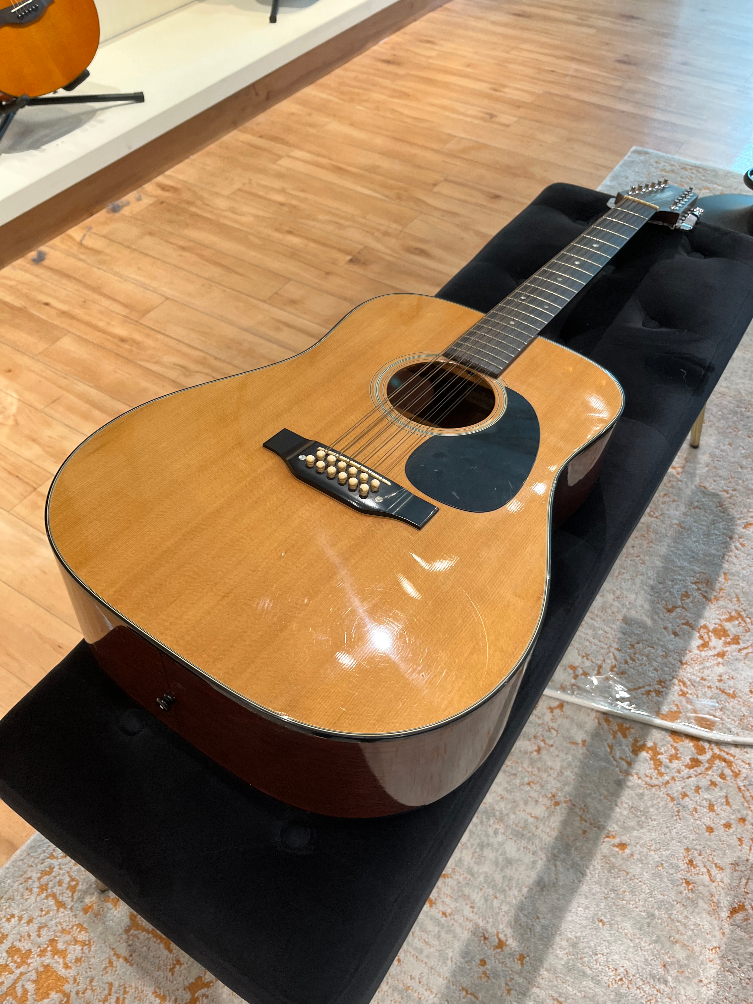 Takamine 12-String 1985 view 5