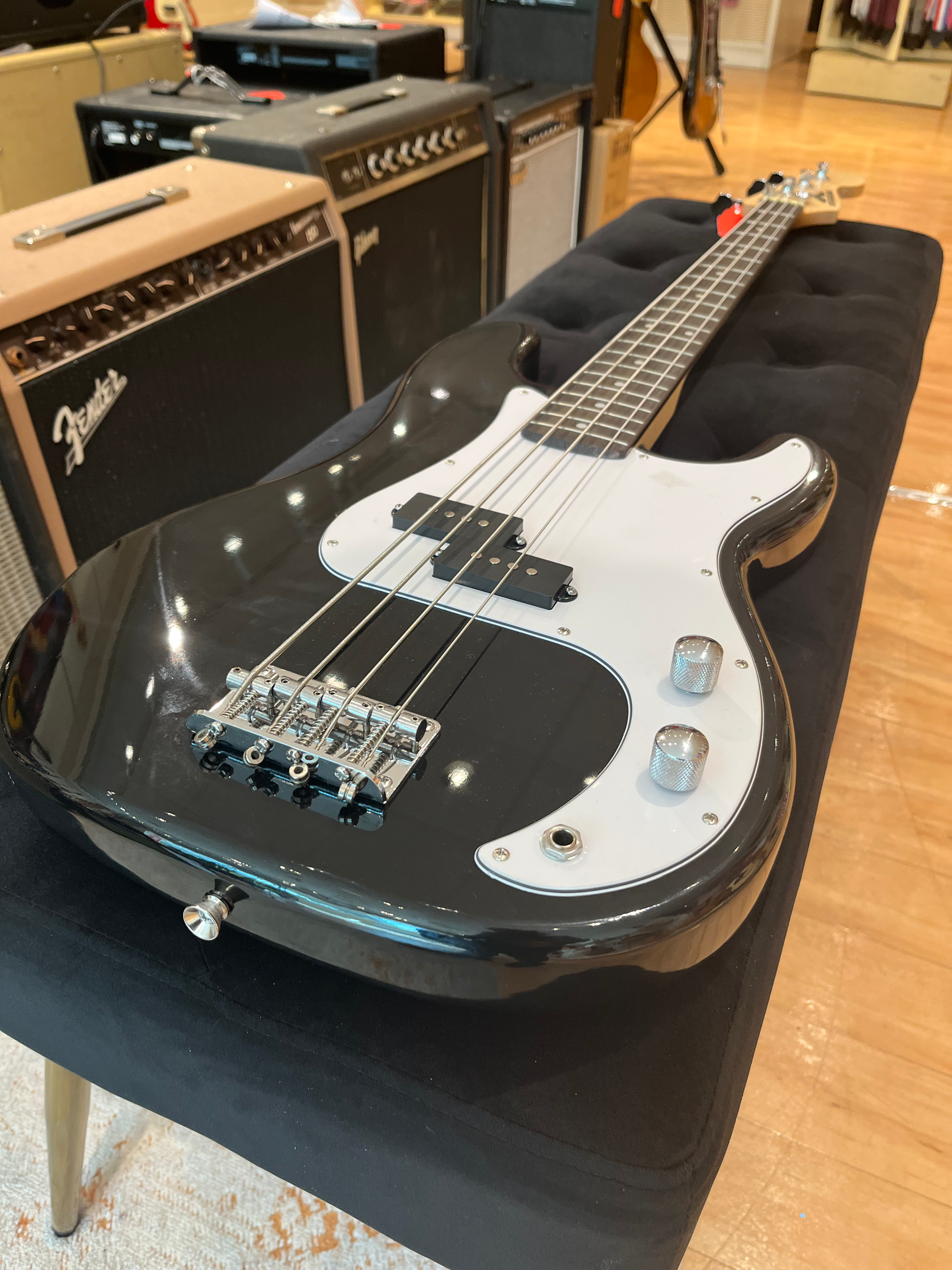 Stadium Black Electric Bass 2024 view 3