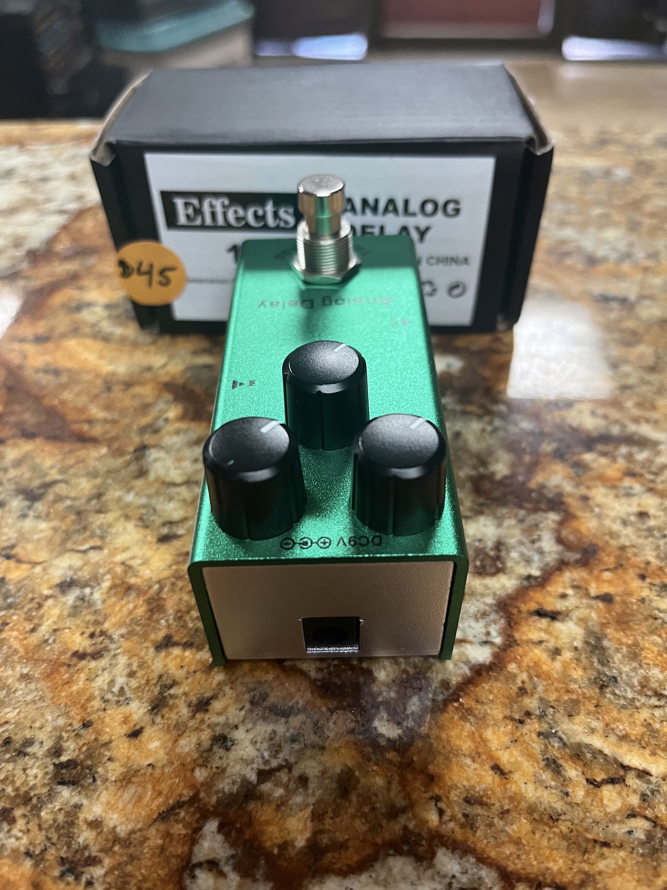 Analog Delay FX pedal view 4