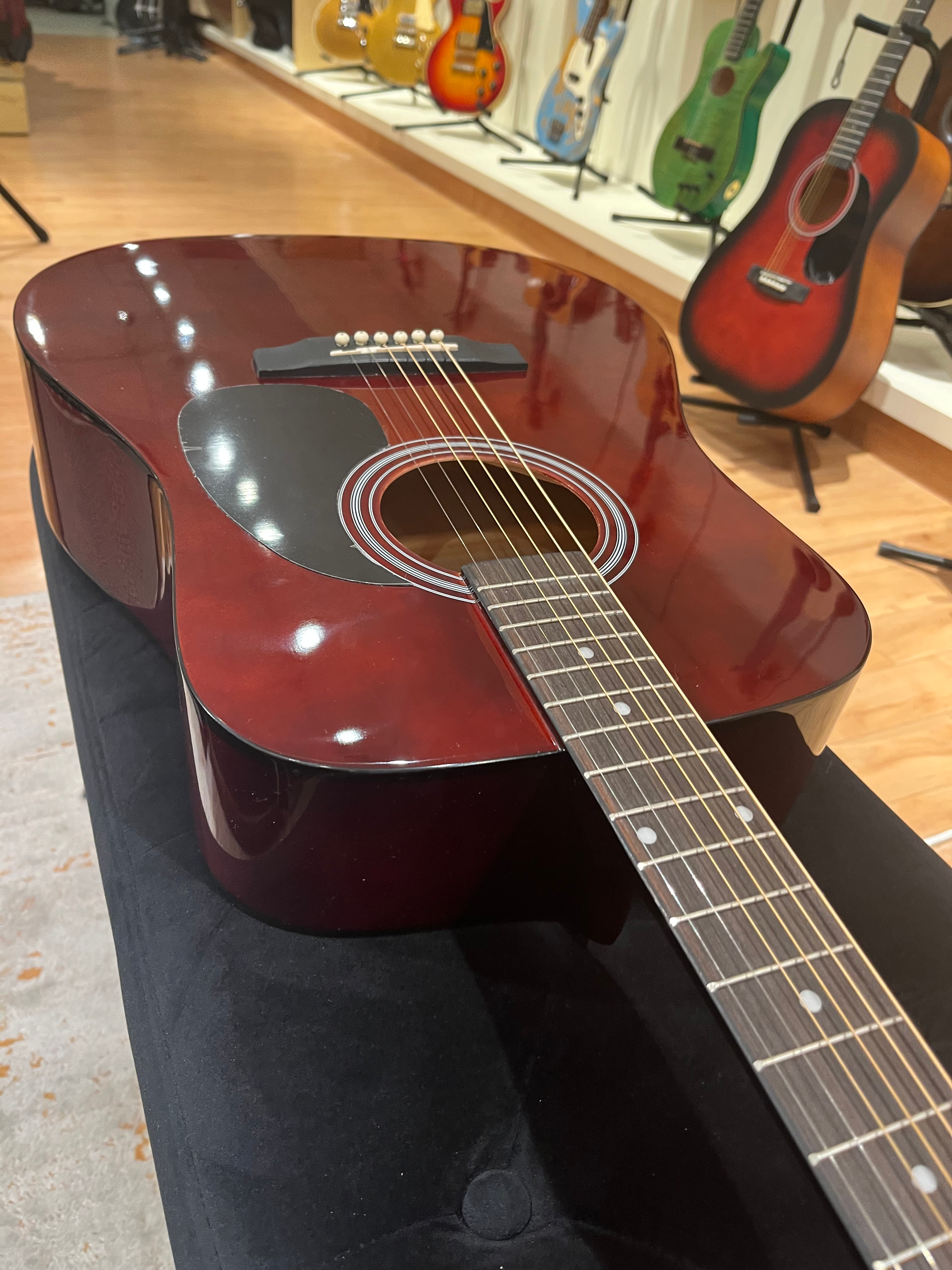 Stadium ST-D-42 Wine Red 2025 view 5