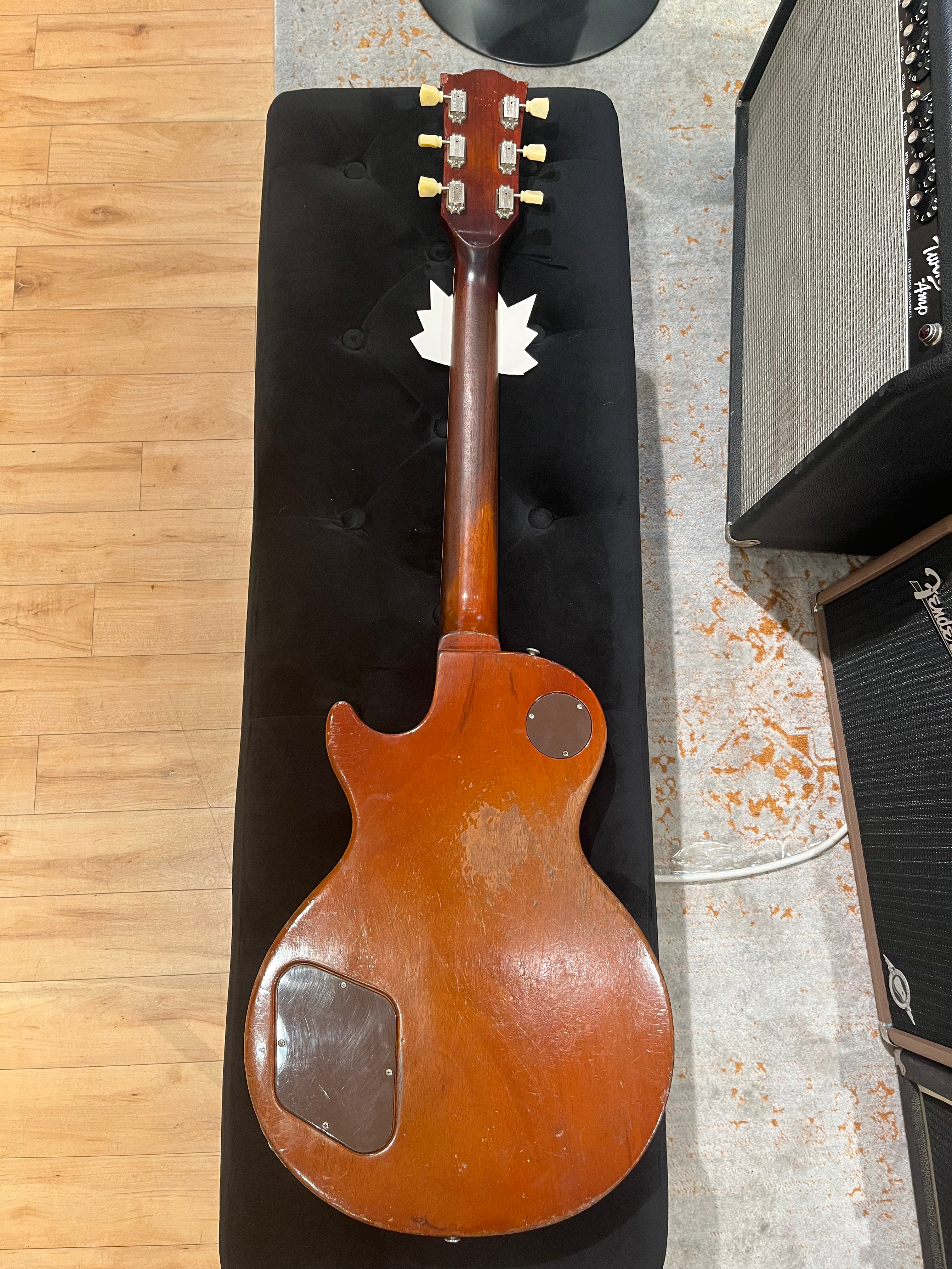 1972 Gibson Les Paul Deluxe Gold Top view 8