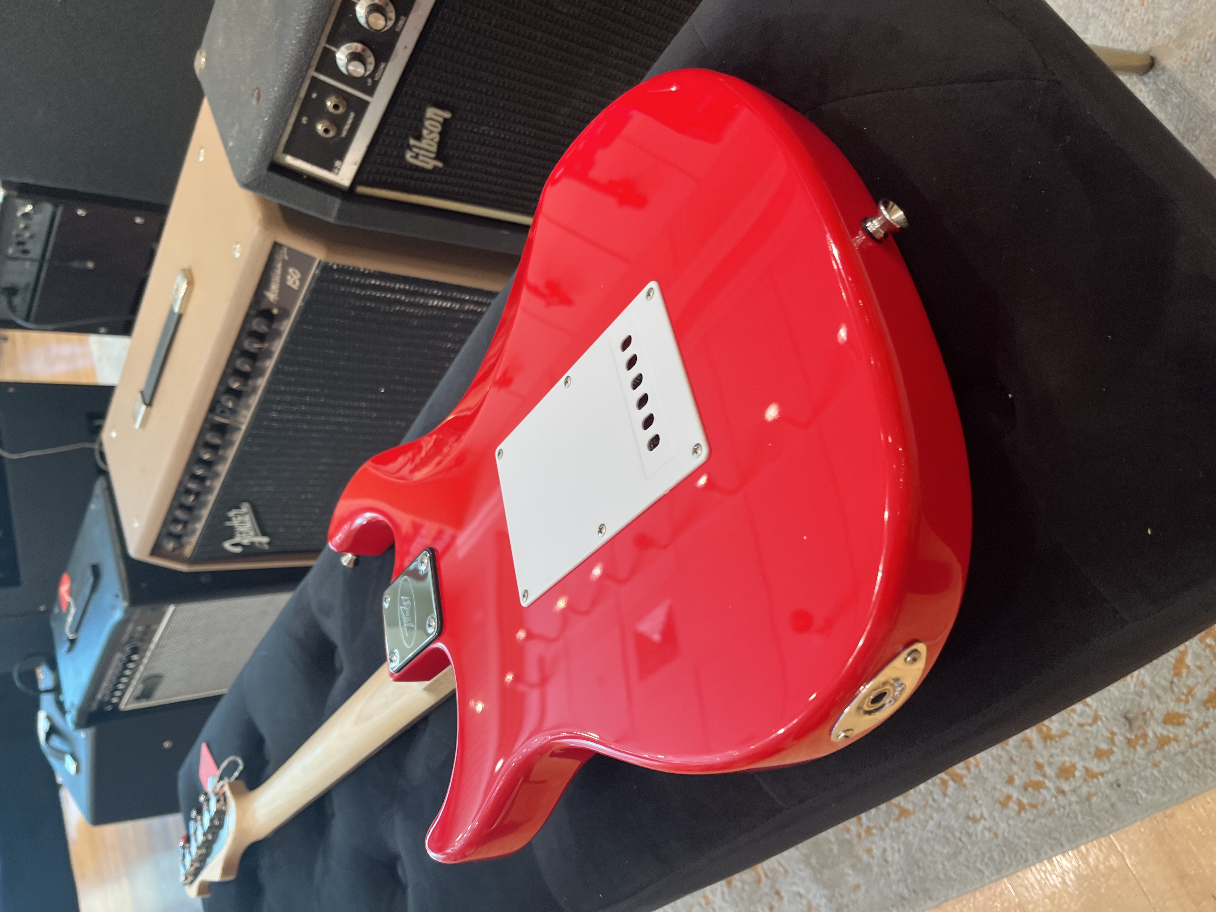 Peavey Raptor Custom Red 2025 view 8