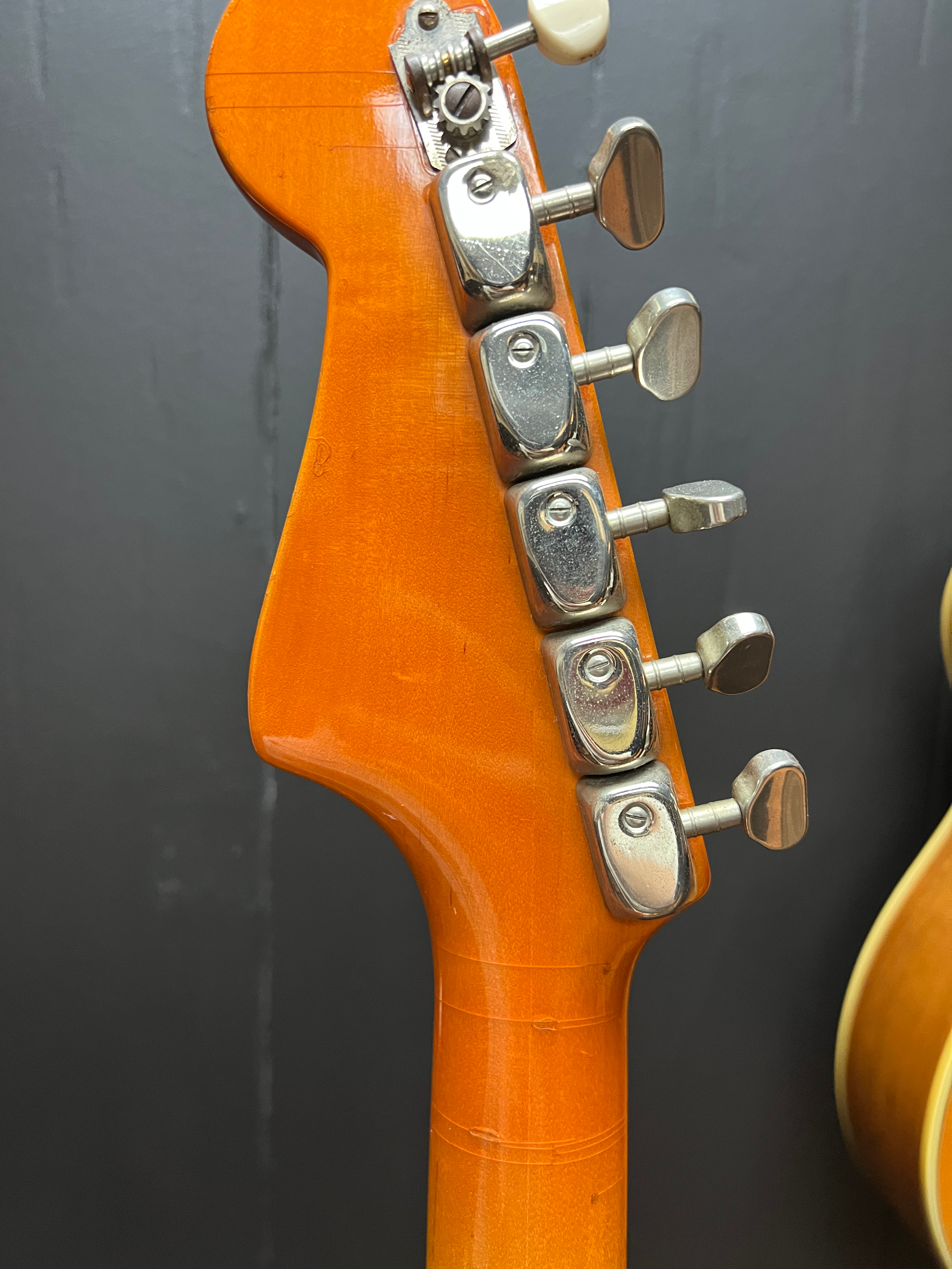 Hagstrom Viking 1967 view 5
