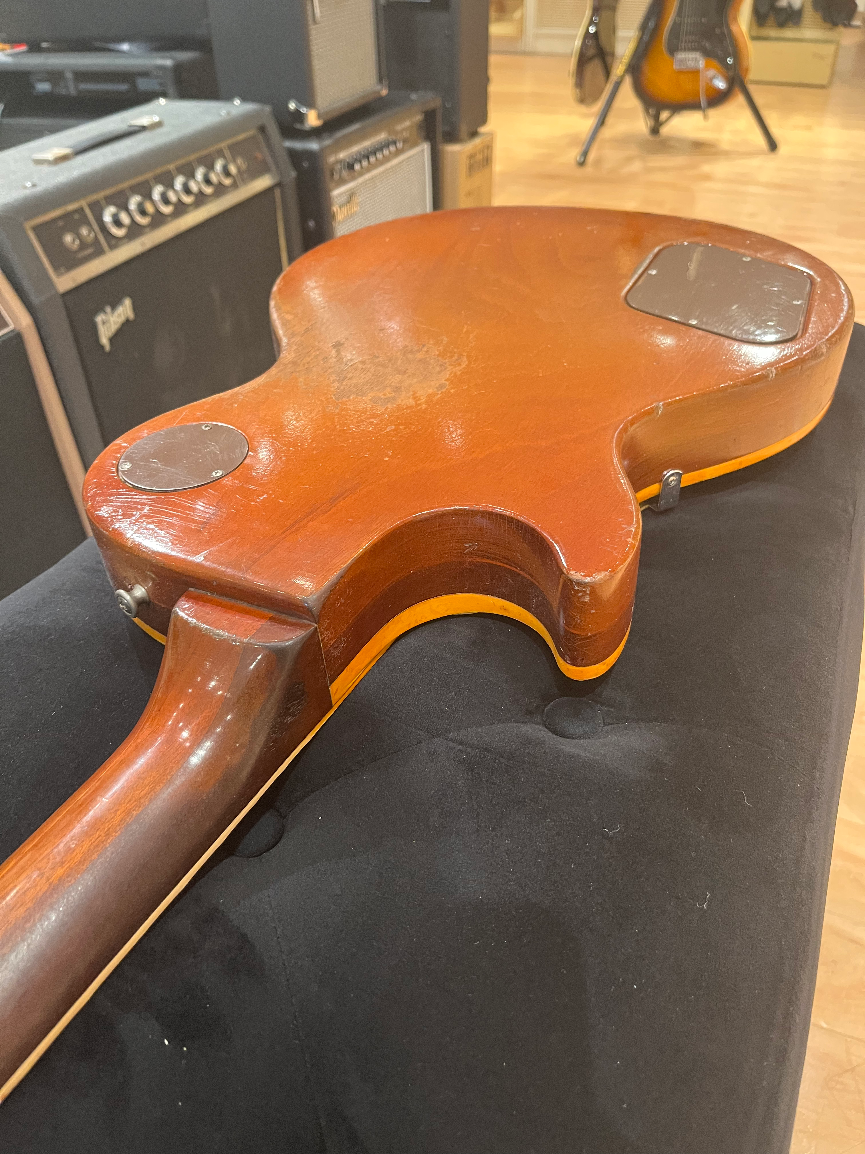 1972 Gibson Les Paul Deluxe Gold Top view 12