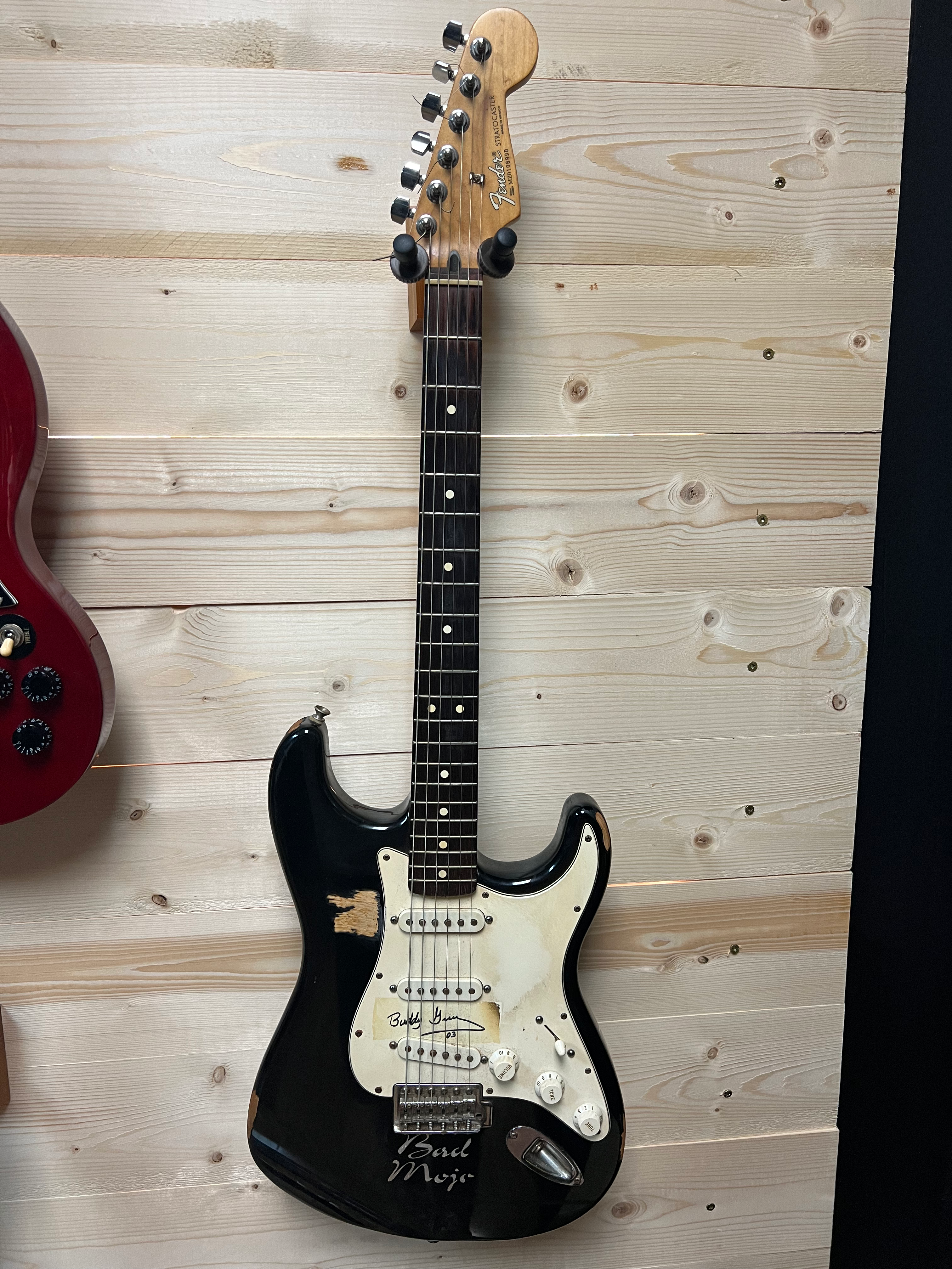 Fender Stratocaster MX Black 2001 BUDDY GUY SIGNED