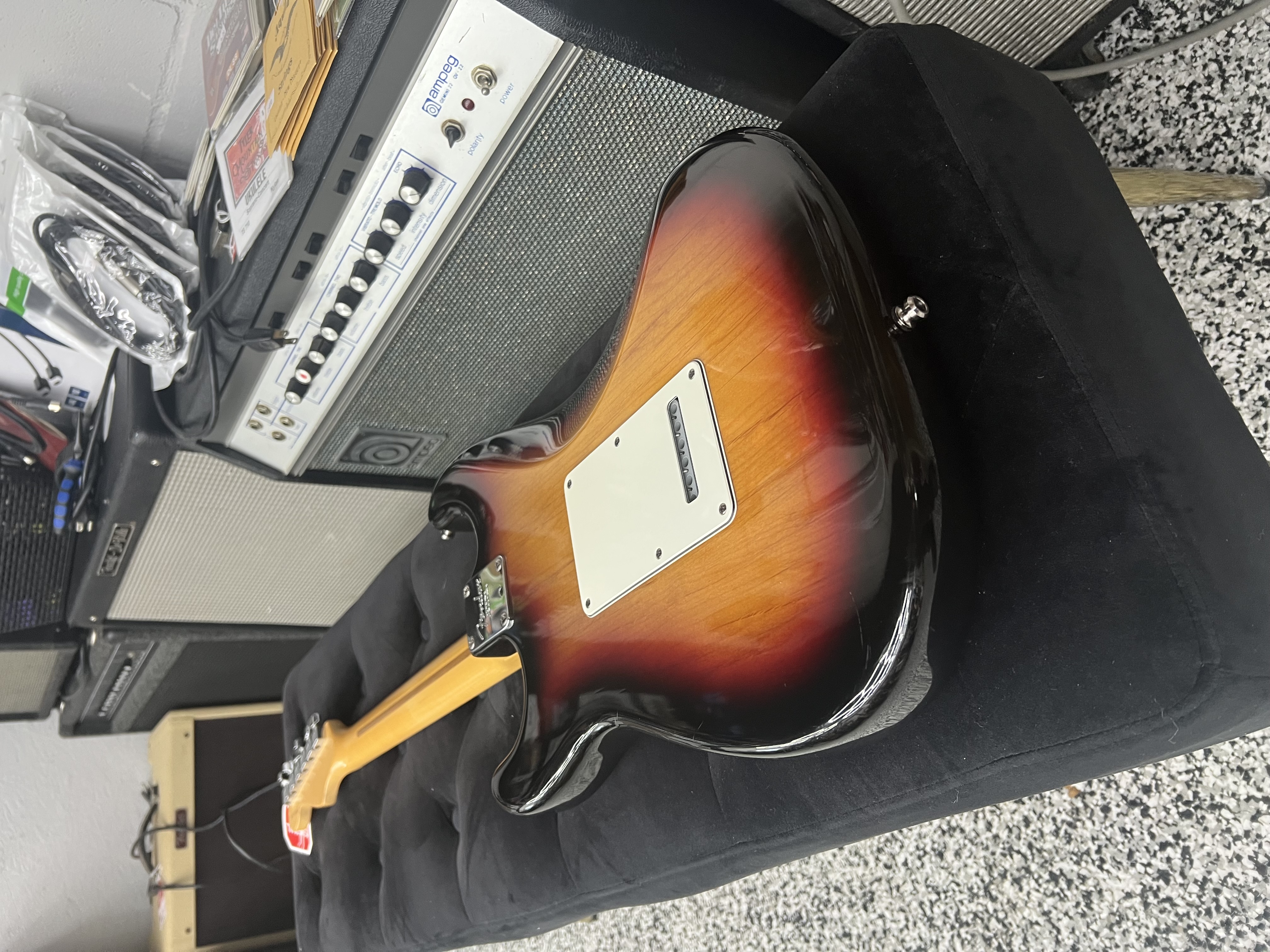 Fender Stratocaster 1999 view 6