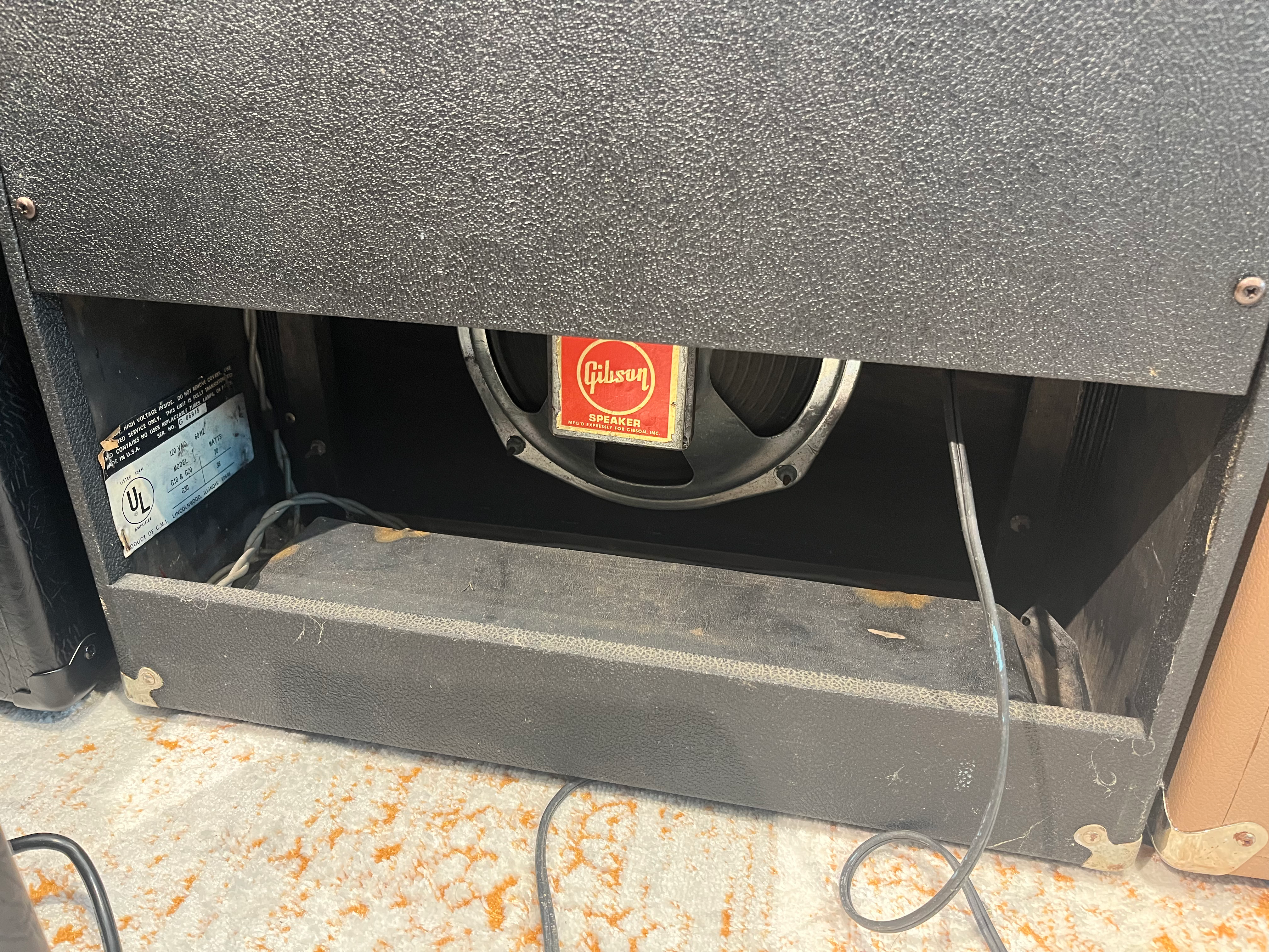 Gibson G-20 1966 view 2