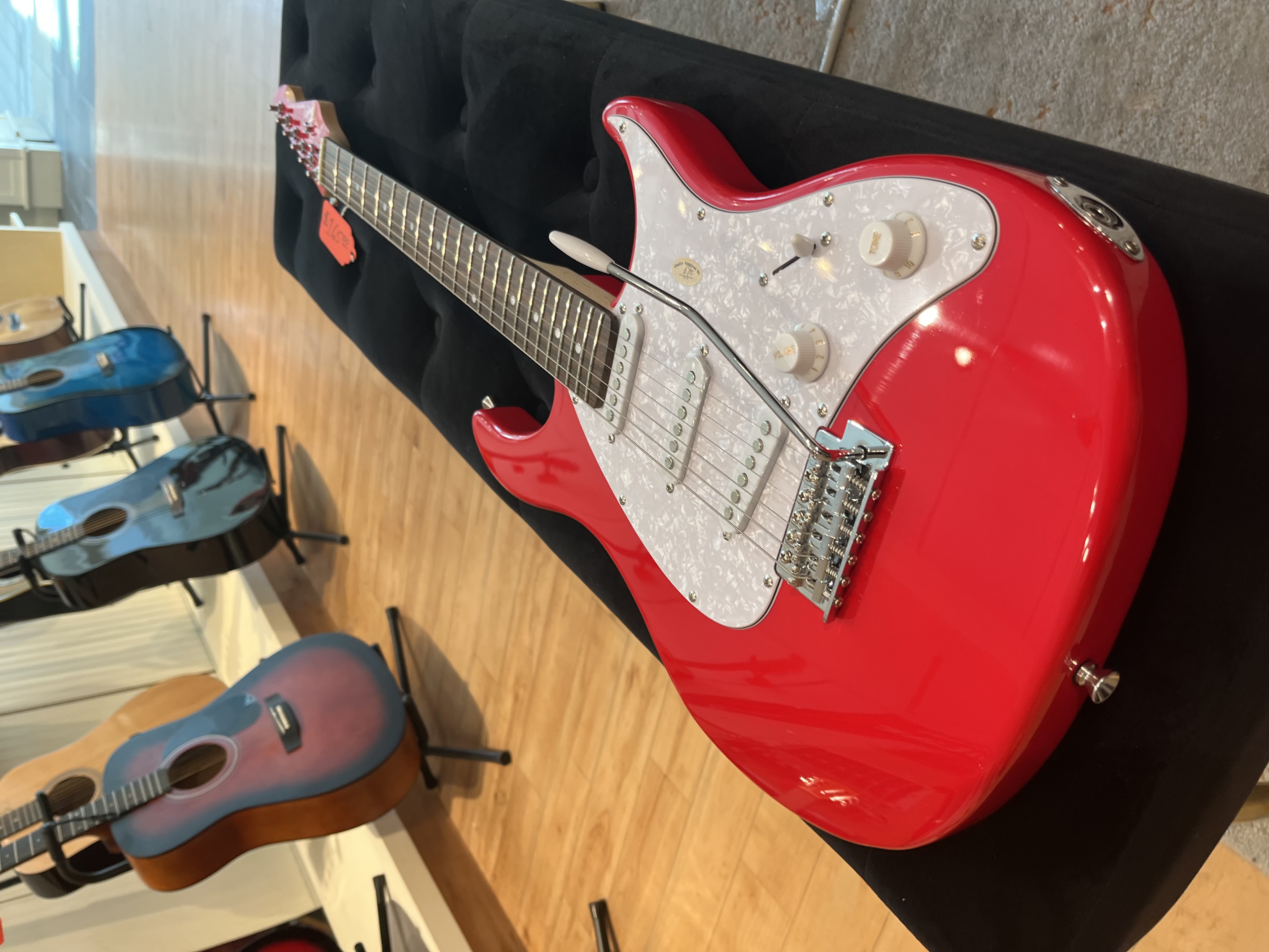 Peavey Raptor Custom Red 2025 view 3