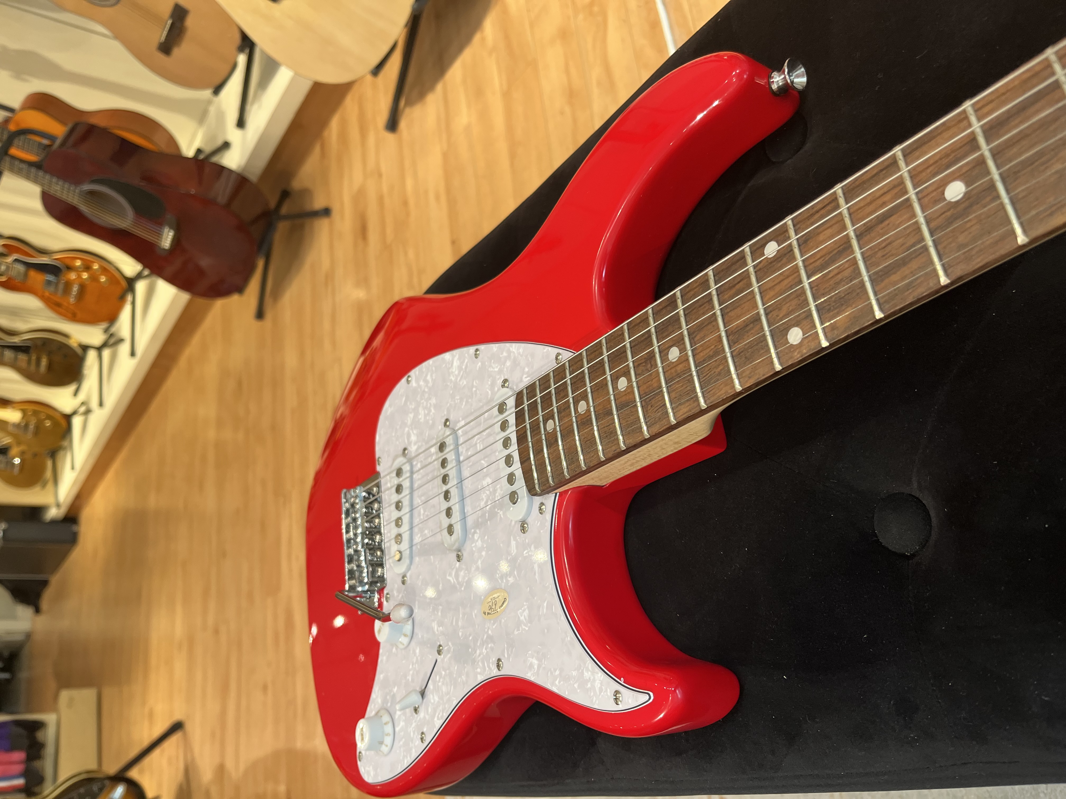 Peavey Raptor Custom Red 2025 view 5