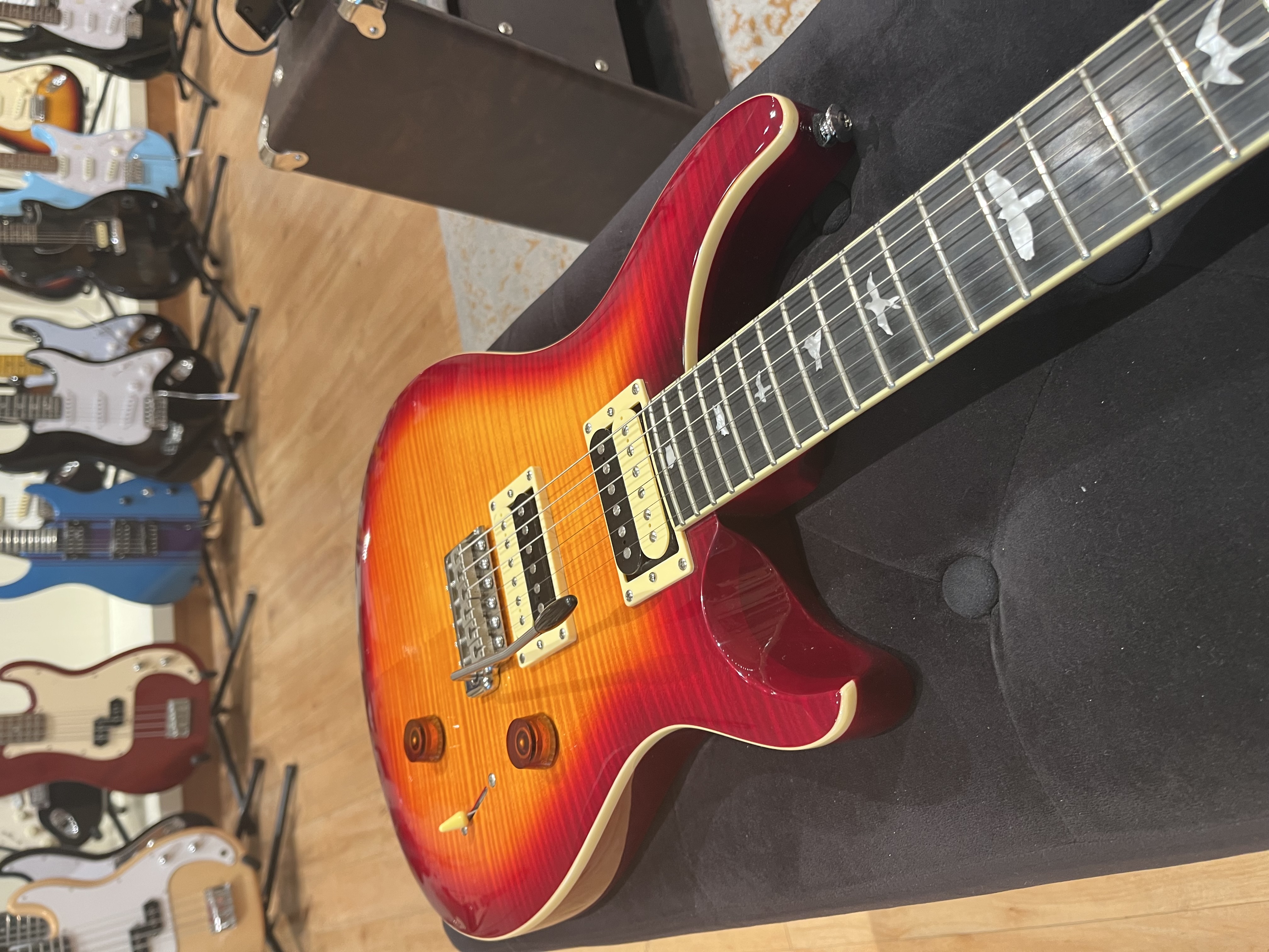 PRS SE Custom 2019 view 4