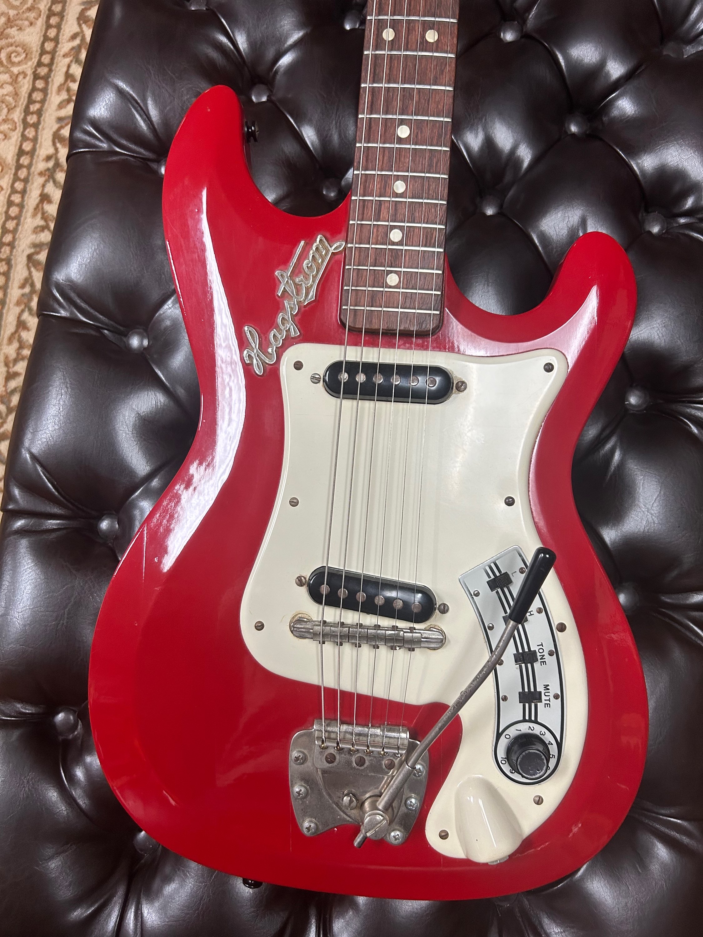 1964 Hagstrom Rocket view 2