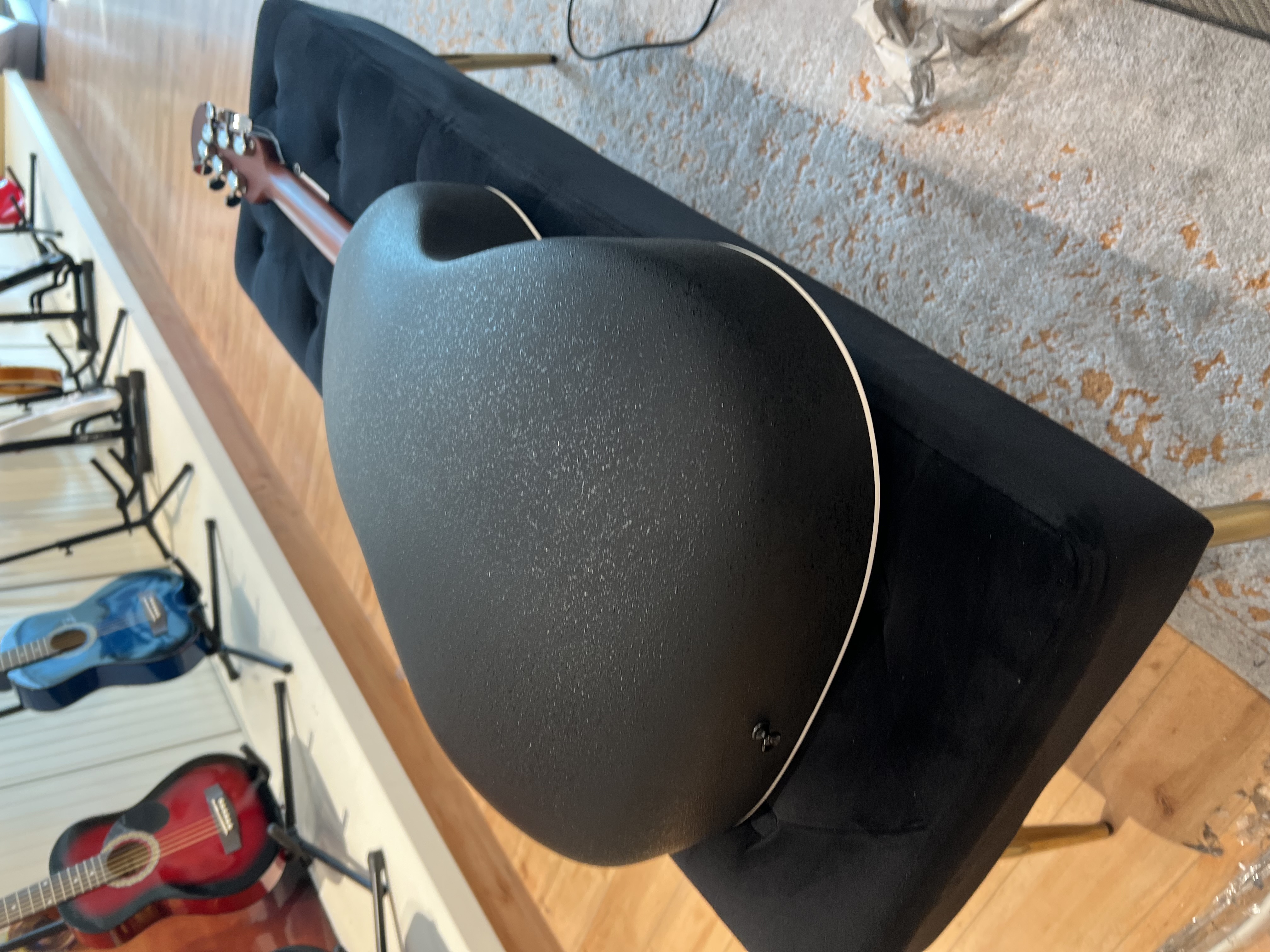 Ovation Celebrity Black 1985-1986 view 7