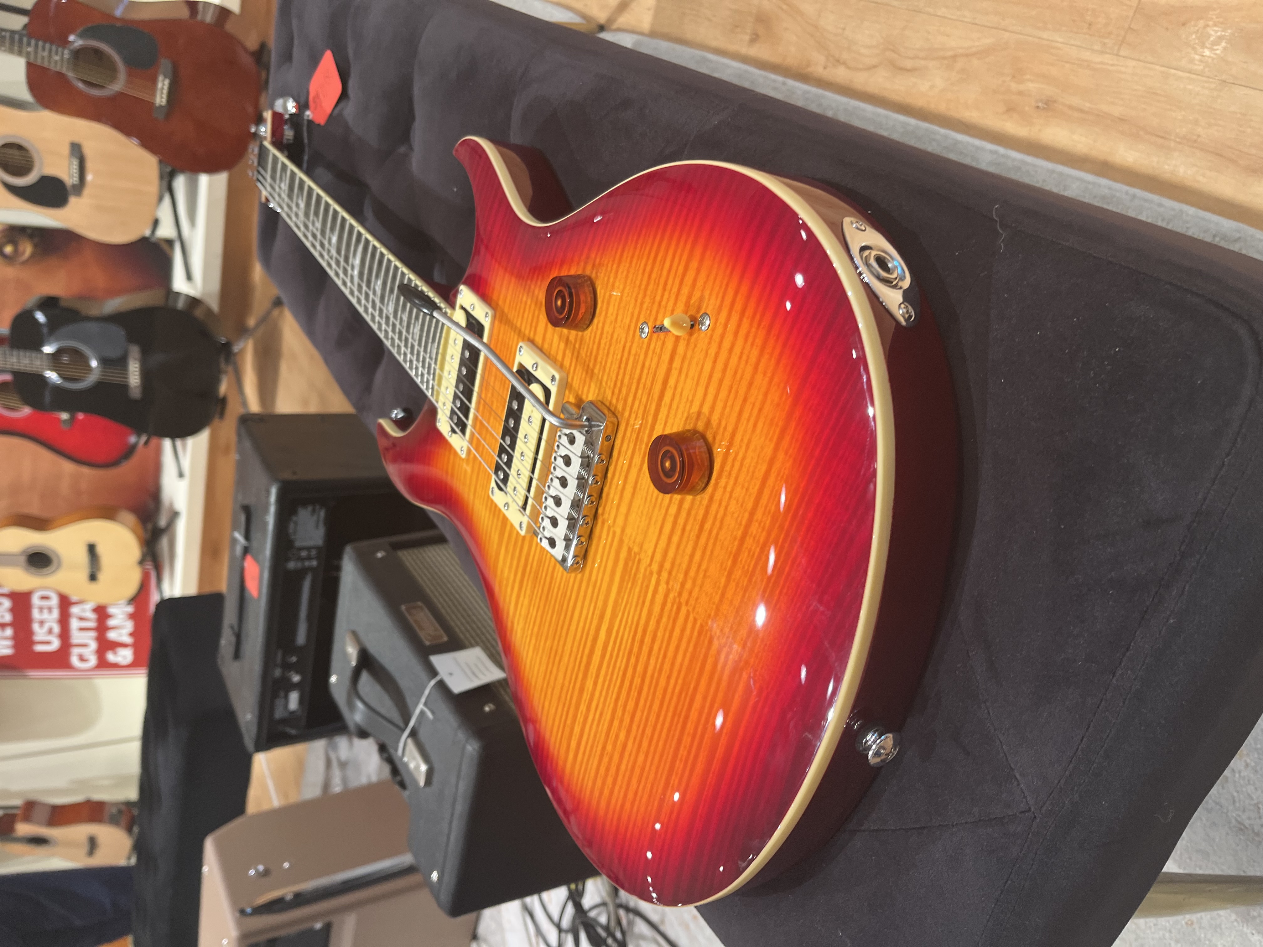 PRS SE Custom 2019 view 3