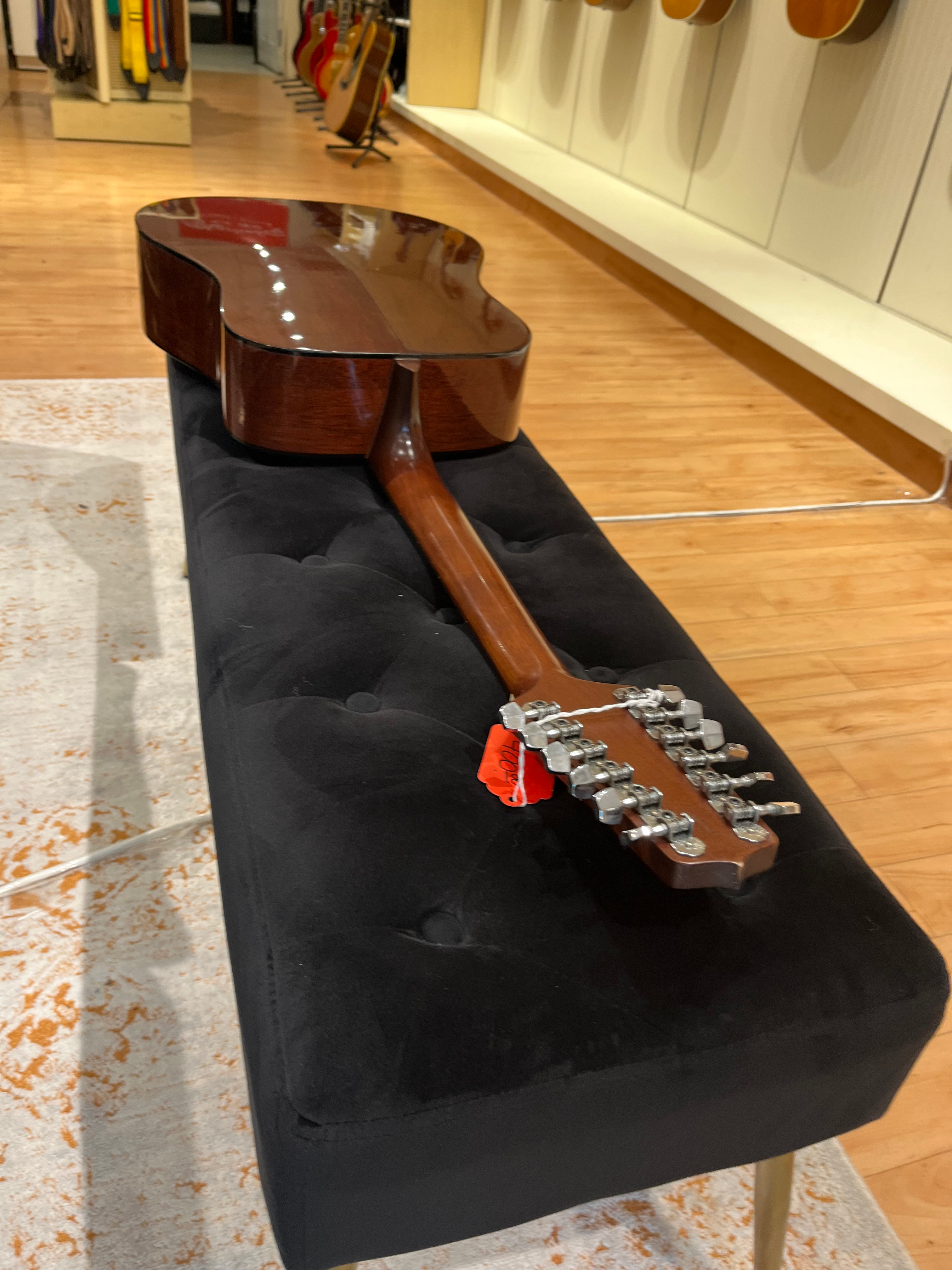 Takamine 12-String 1985 view 4