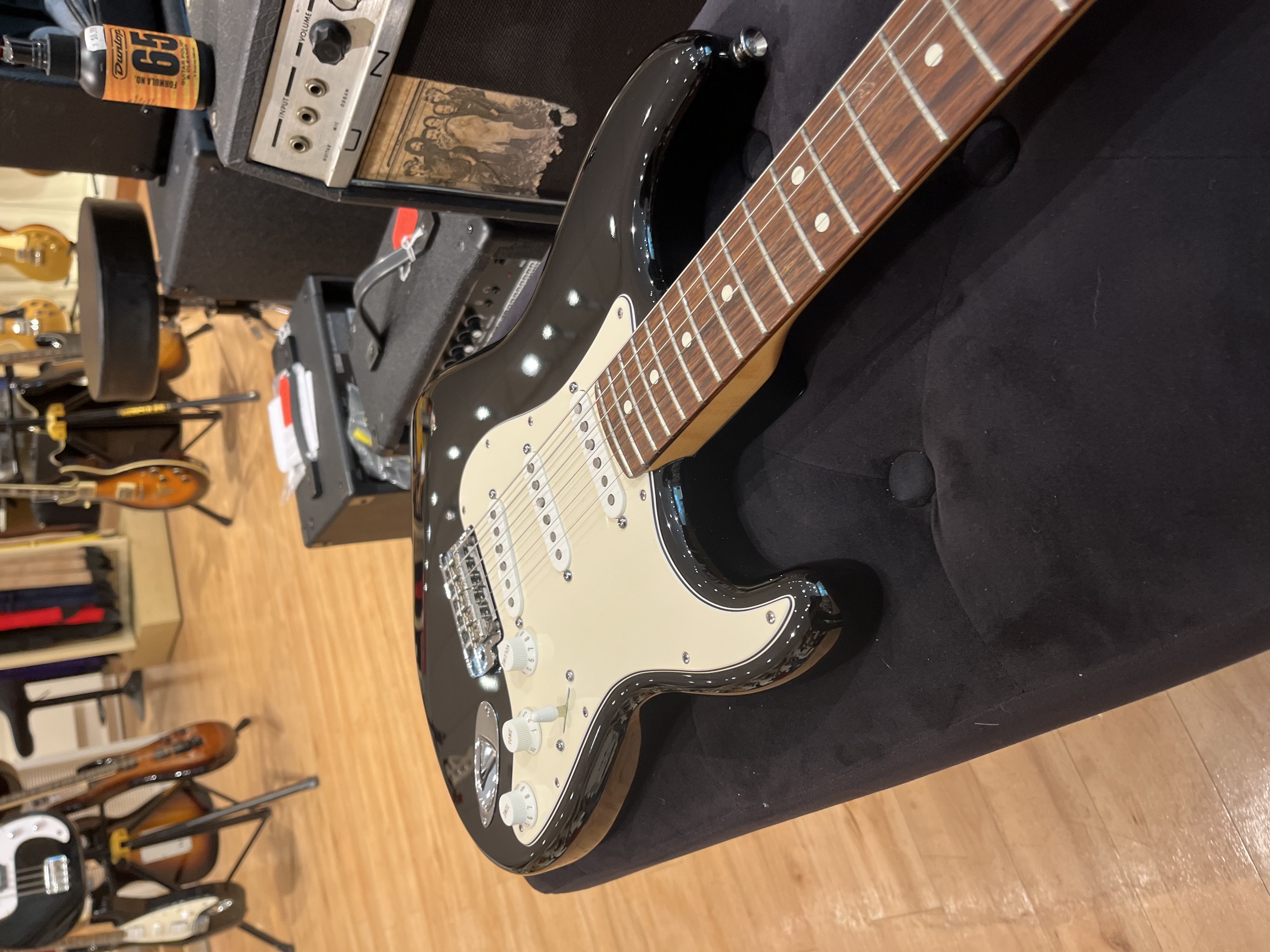 Fender Stratocaster 2007 view 4