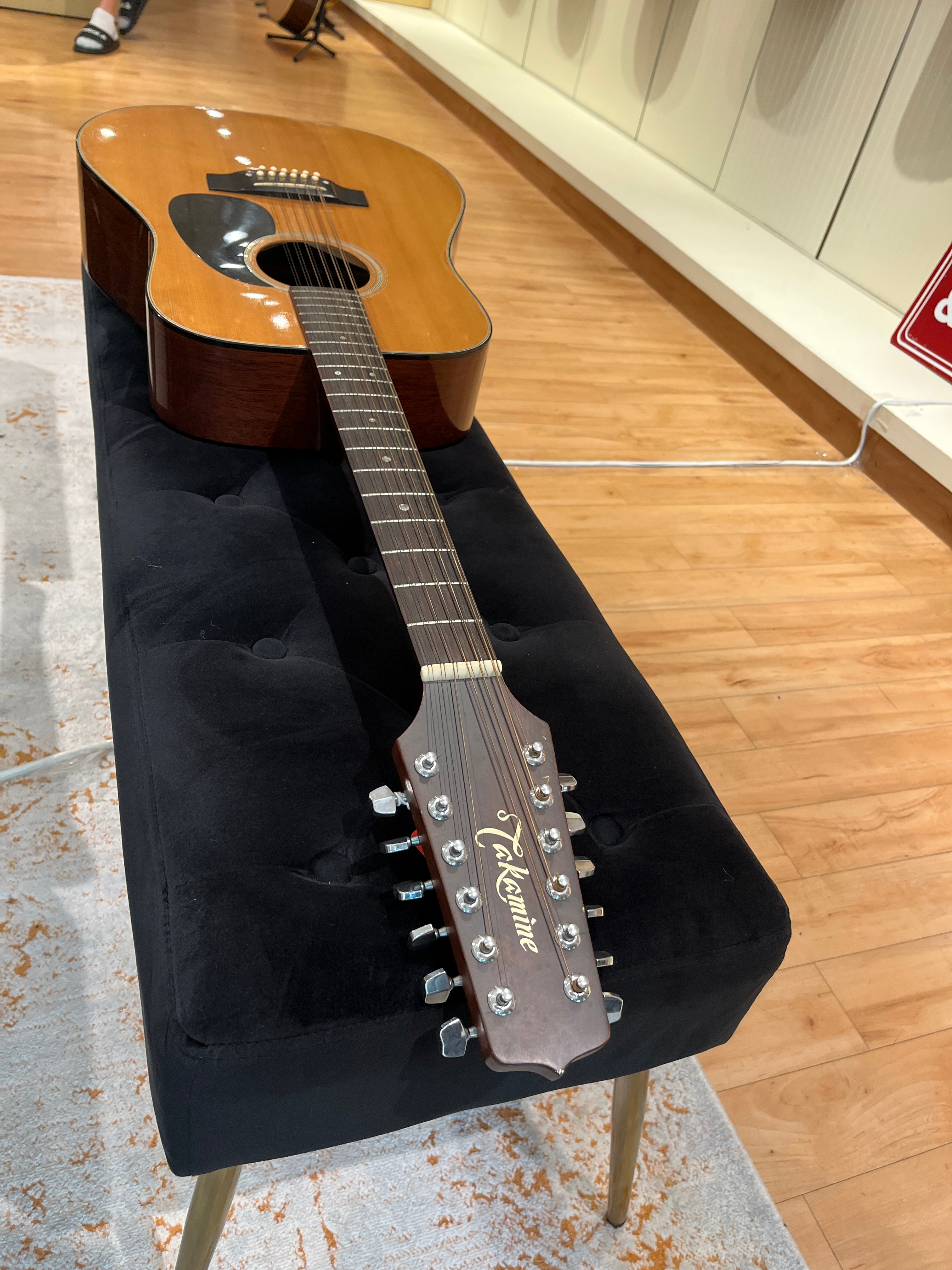 Takamine 12-String 1985 view 10