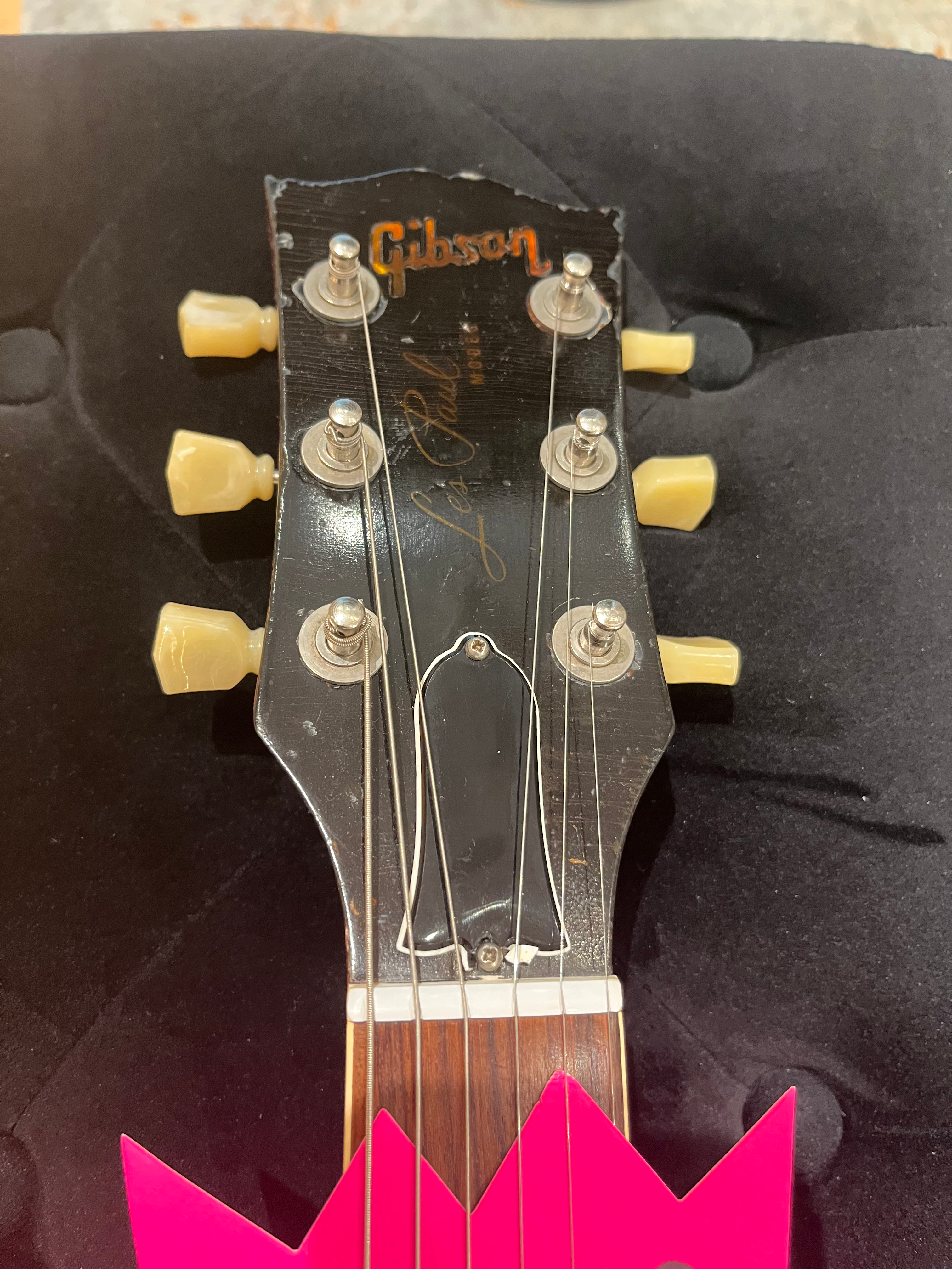 1972 Gibson Les Paul Deluxe Gold Top view 7