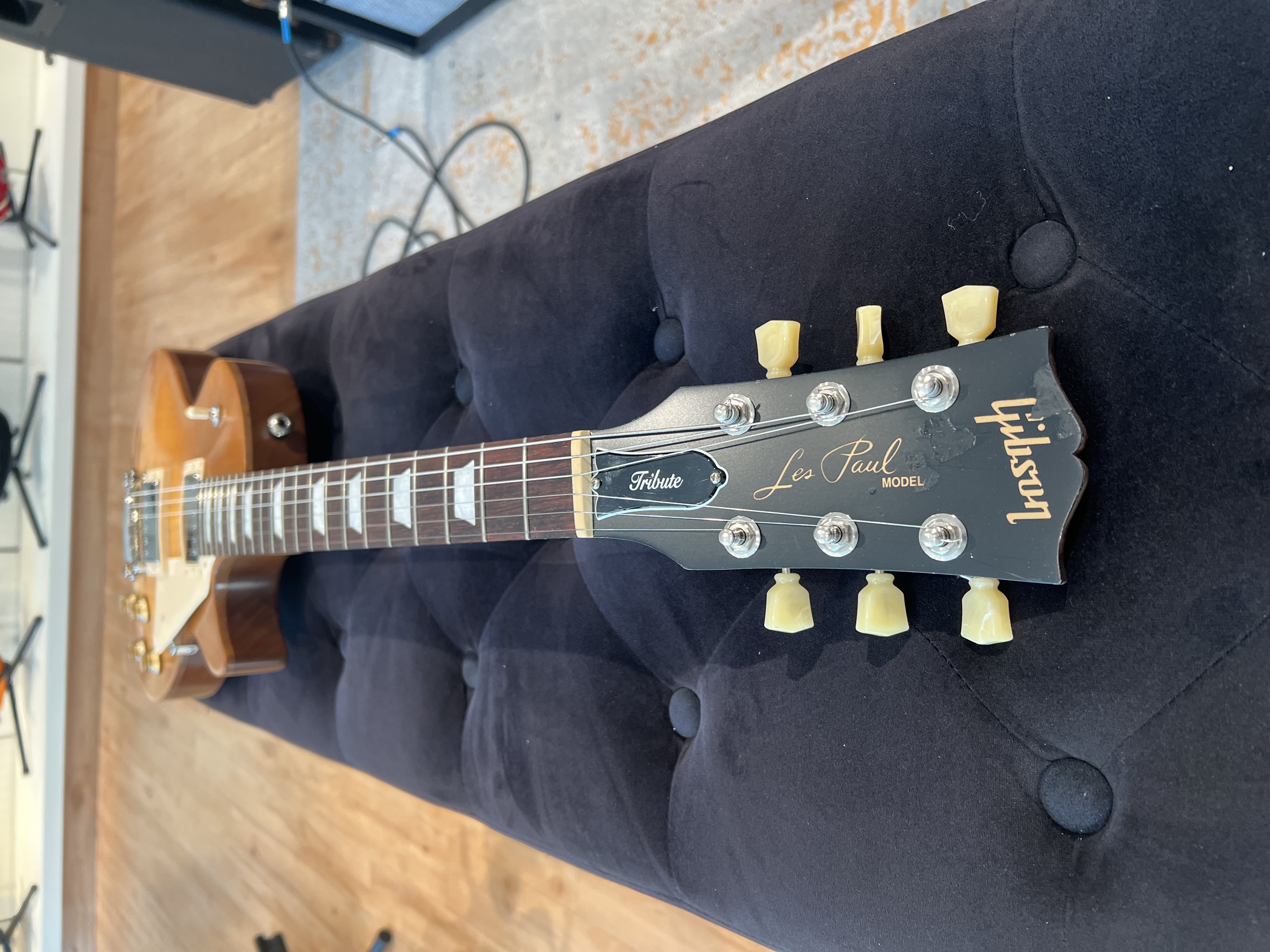 2022 Gibson Les Paul Tribute view 4