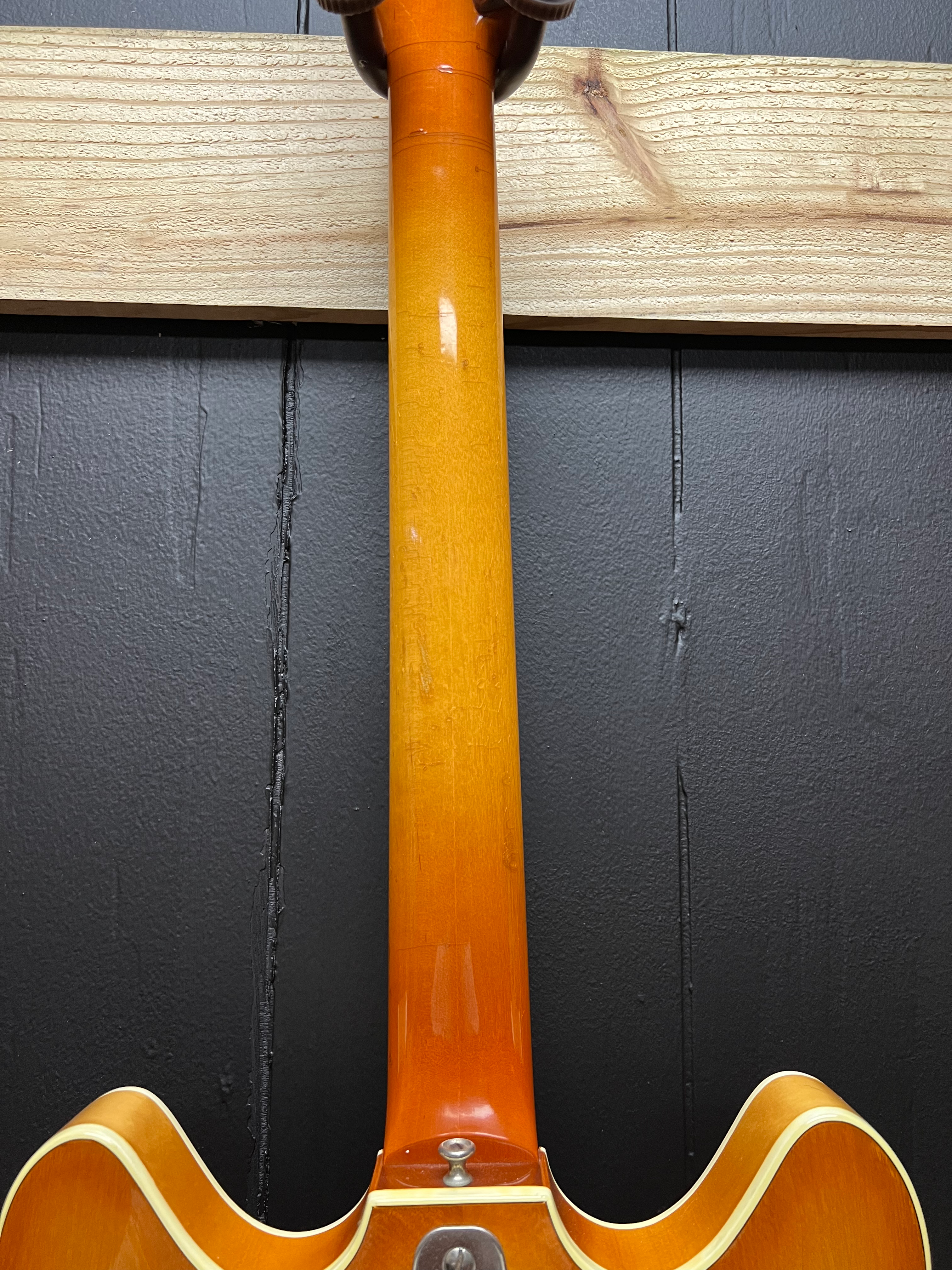 Hagstrom Viking 1967 view 2