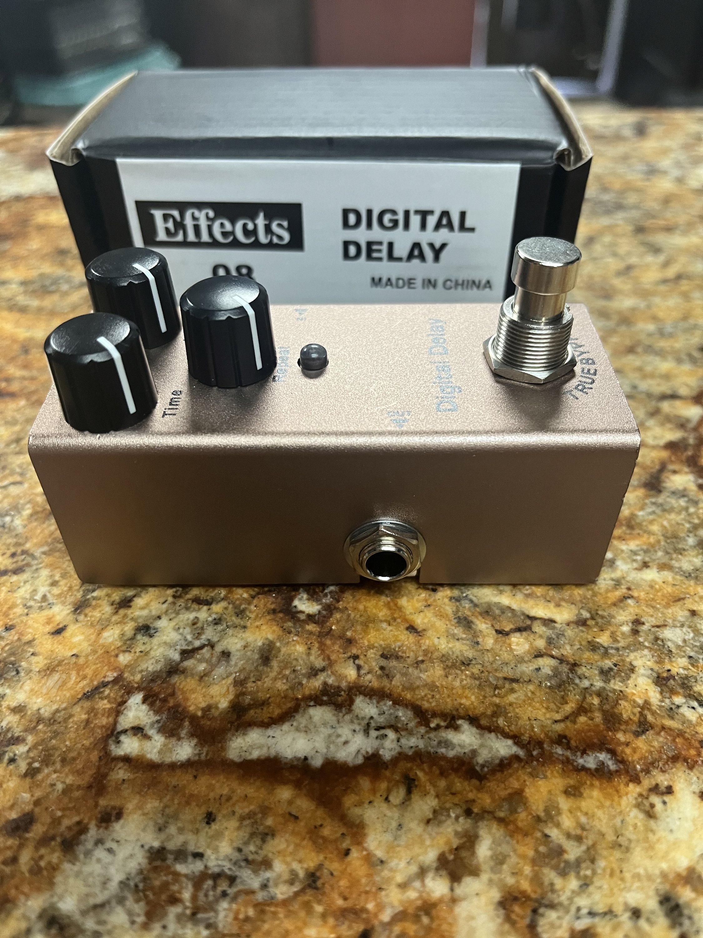 Digital Delay FX Pedal view 4