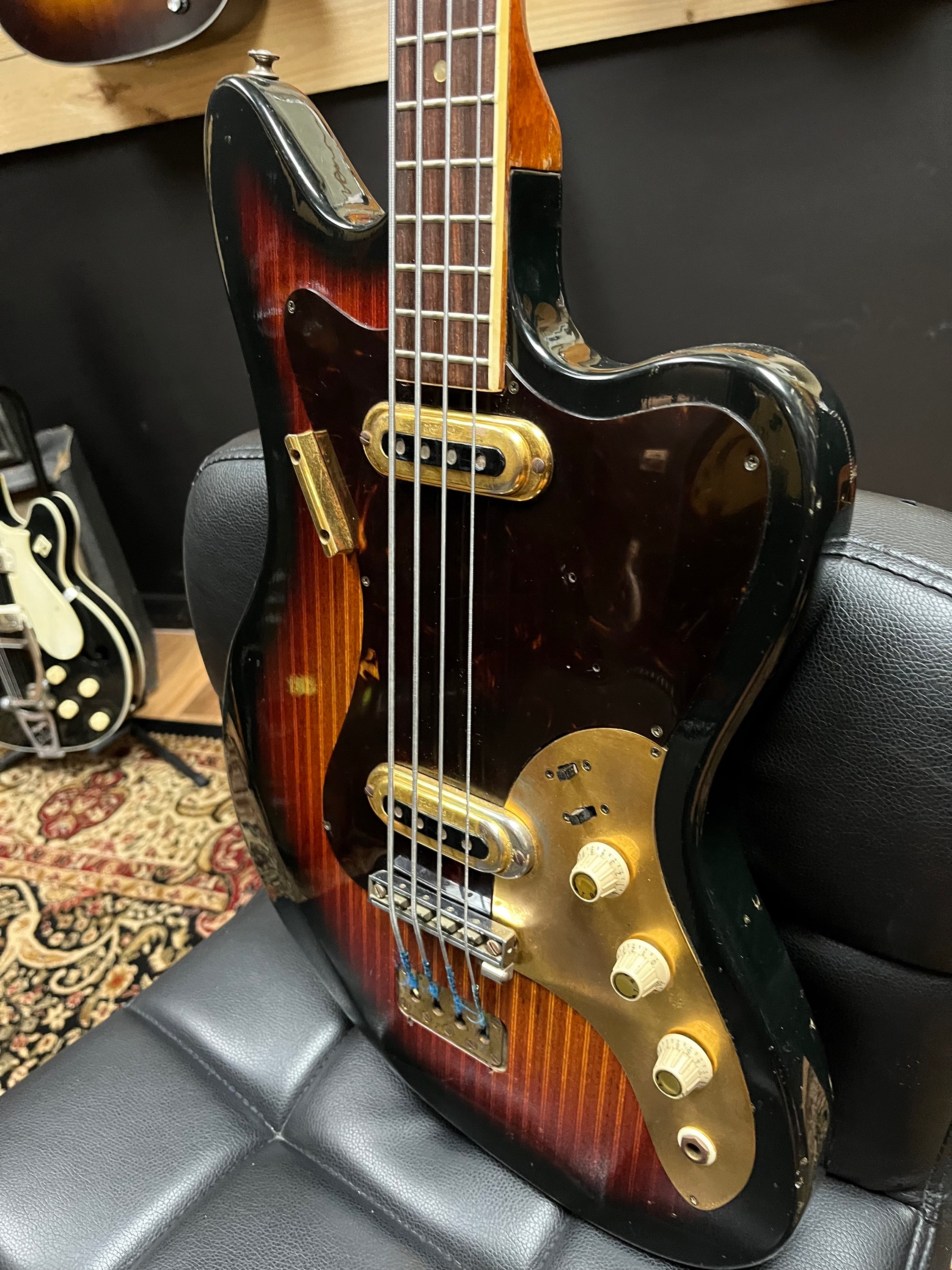 1960’s Framus Electric Bass Guitar view 3