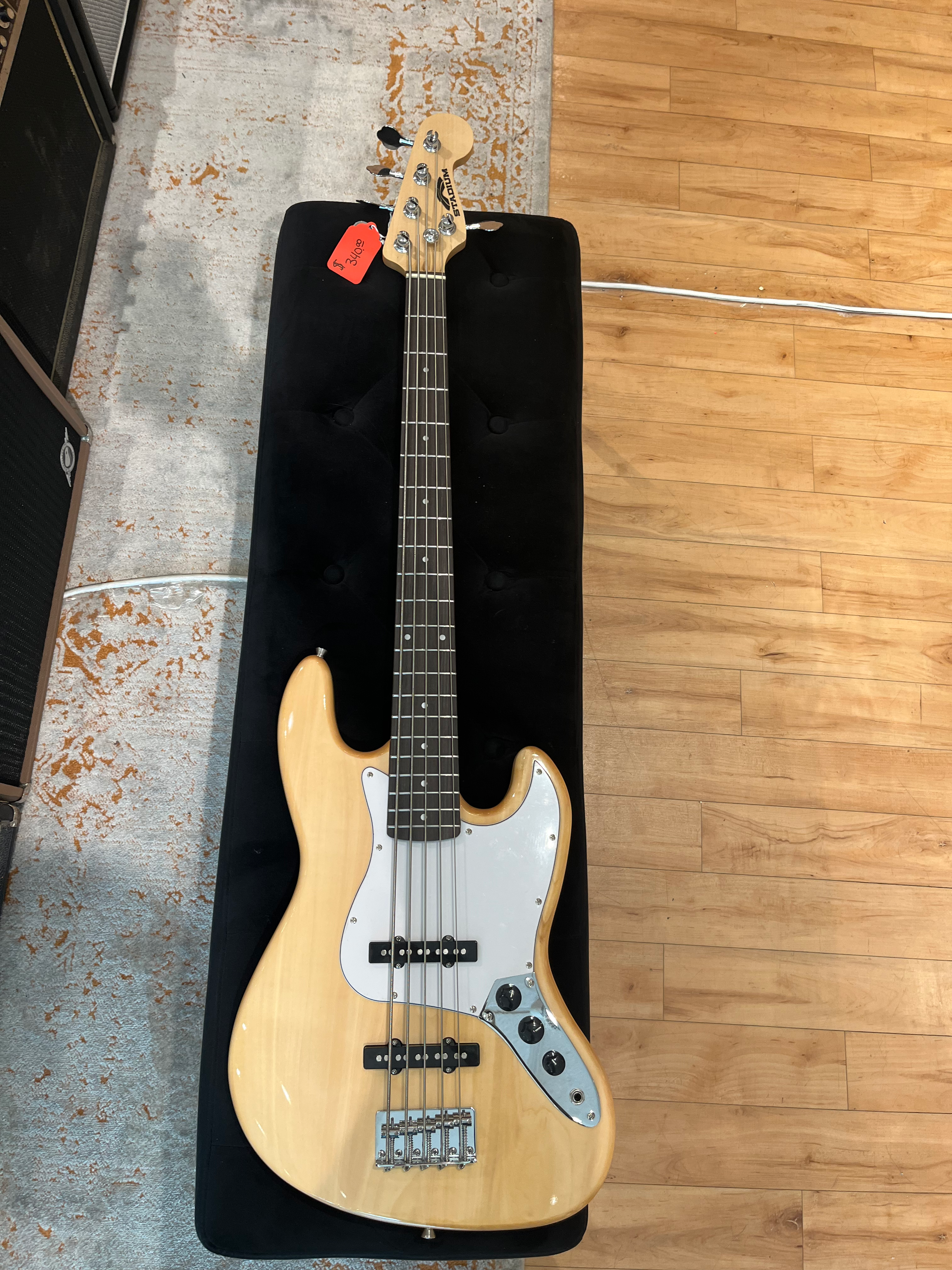 Stadium Electric 5-String Bass 2024