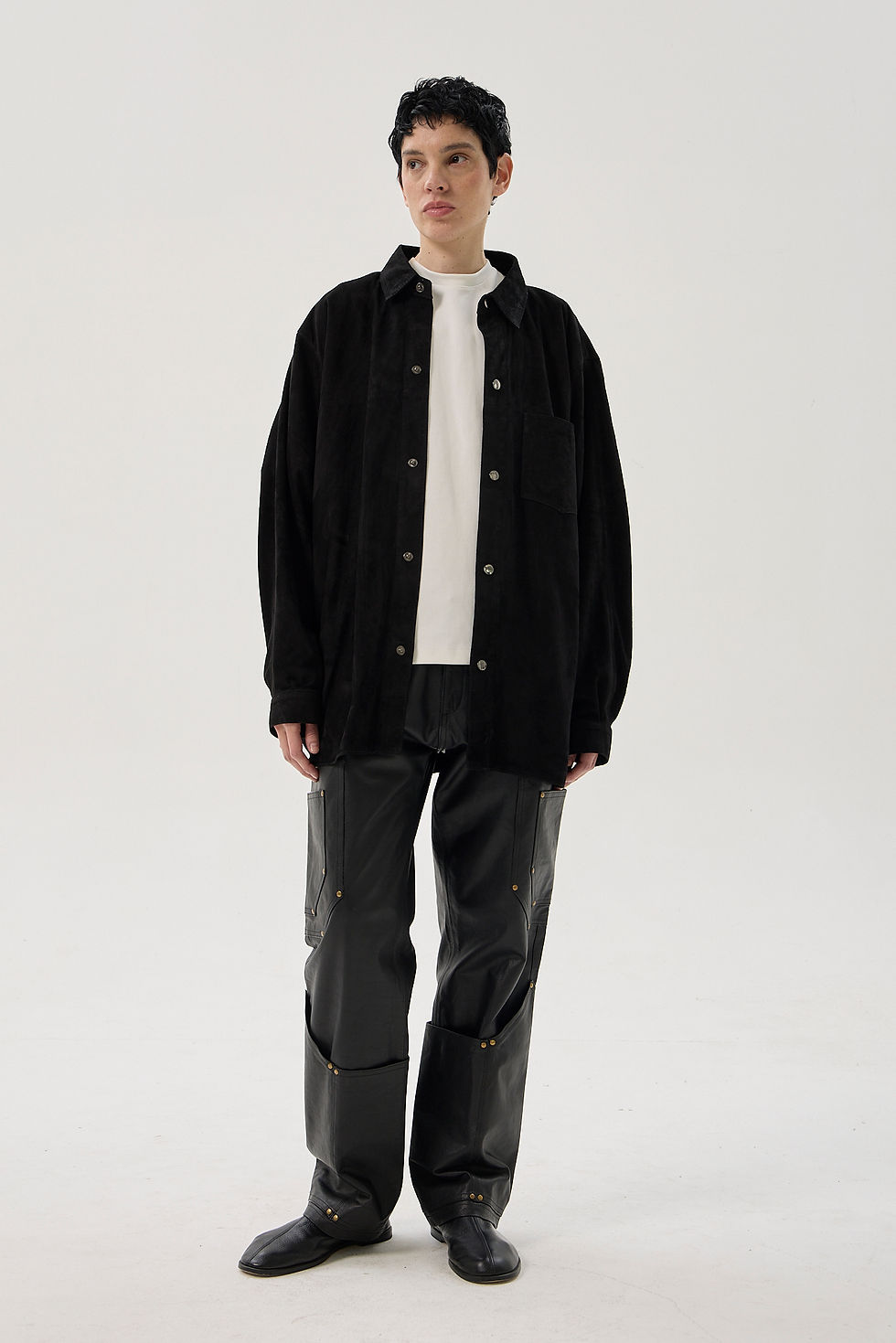 100% sheepskin overshirt with a silk-polyester blend lining