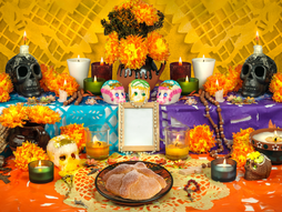Los elementos básicos de un altar de muertos - y cómo incorporarlos con menor impacto ambiental