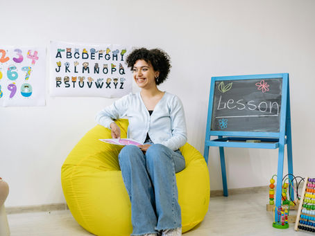 Beyond the Resume: How Busybee Teachers Helps You Showcase Your Teaching Identity