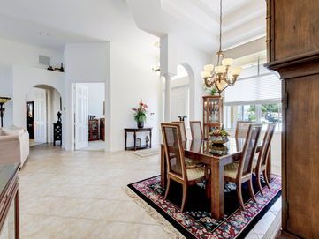 Luxurious bathroom in Port St. Lucie home captured by real estate photographer Edwin Figueroa Photography