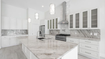 Luxury modern kitchen – Port St. Lucie real estate photography by Edwin Figueroa
