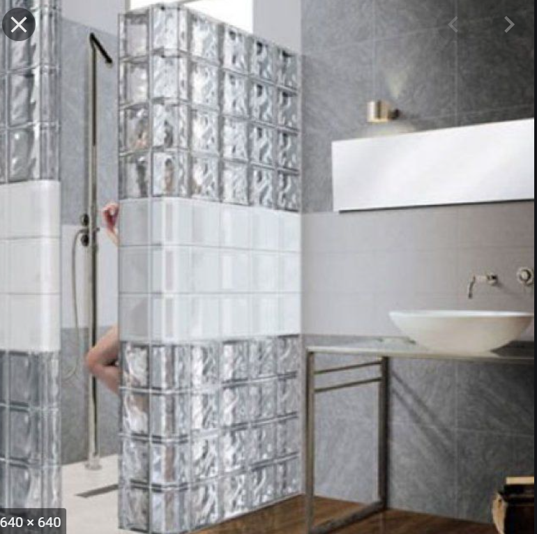 Salle de bain brique de verre